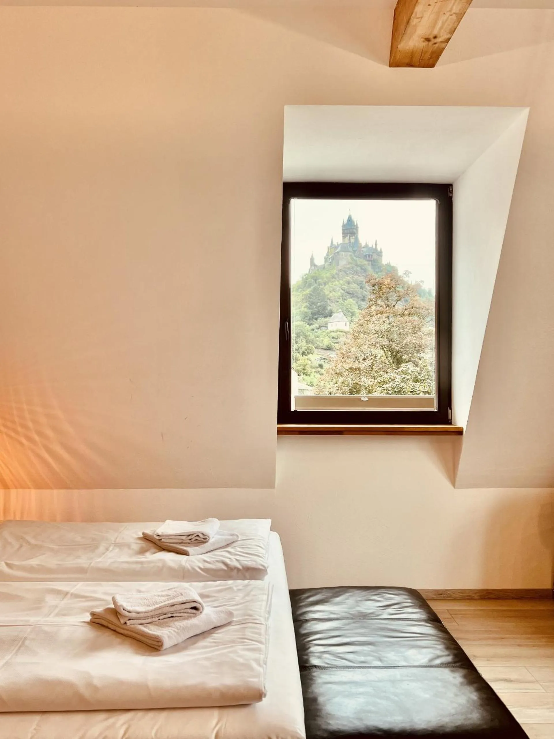 Photo of the whole room, Bed in Hotel Villa Vie Cochem