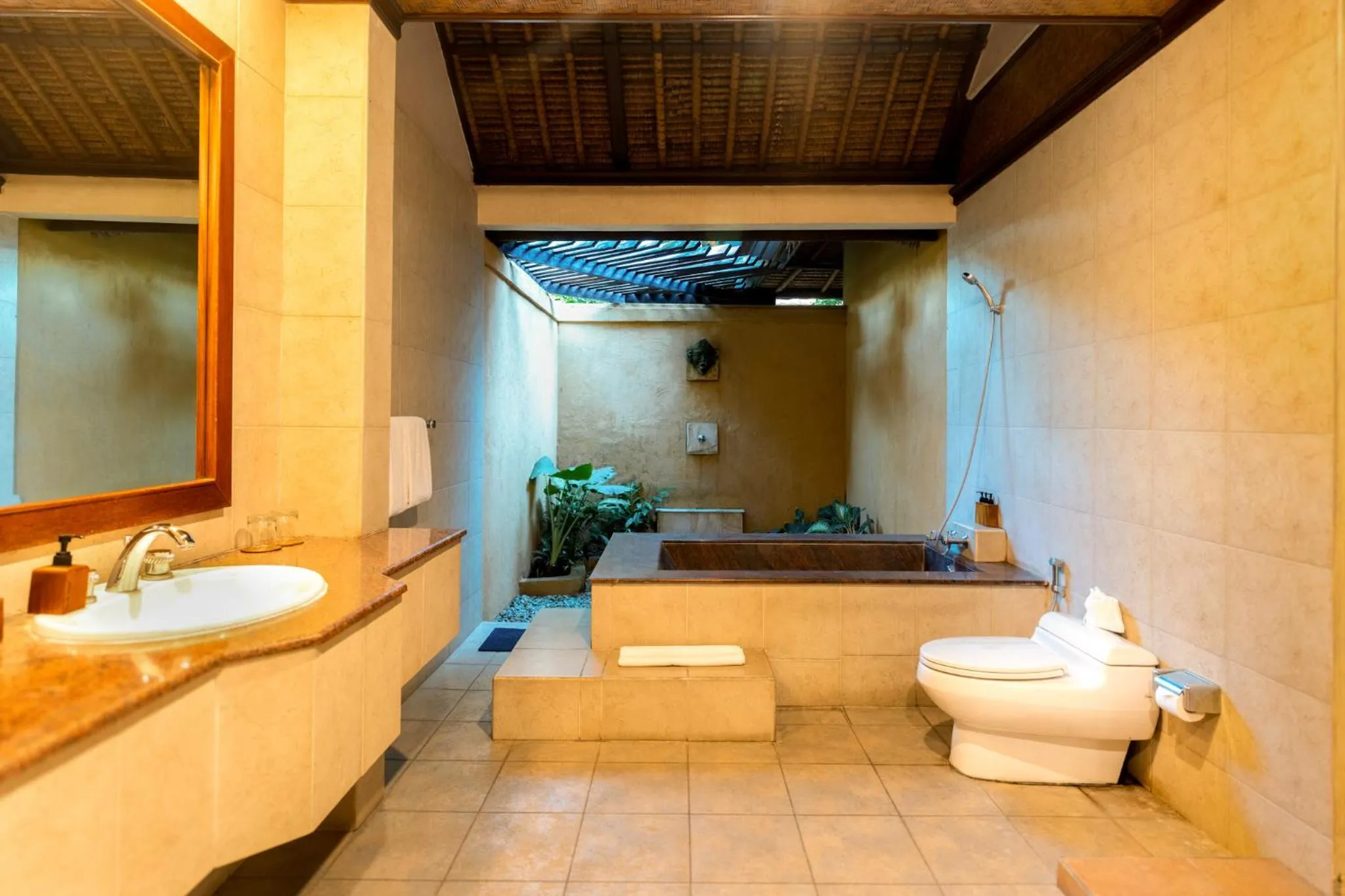 Bathroom in Sri Phala Resort & Villa
