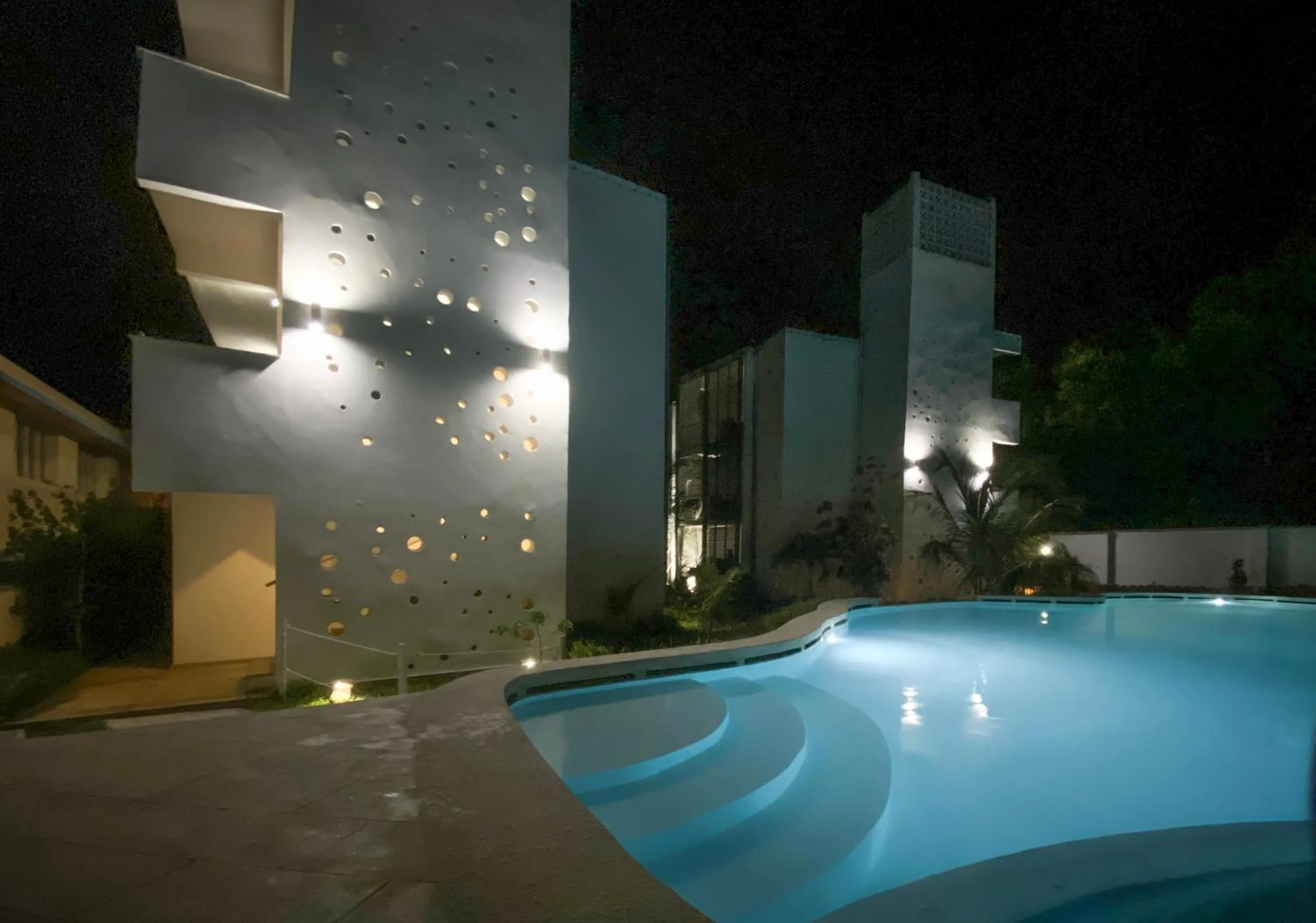 Swimming pool in Aqua Resort