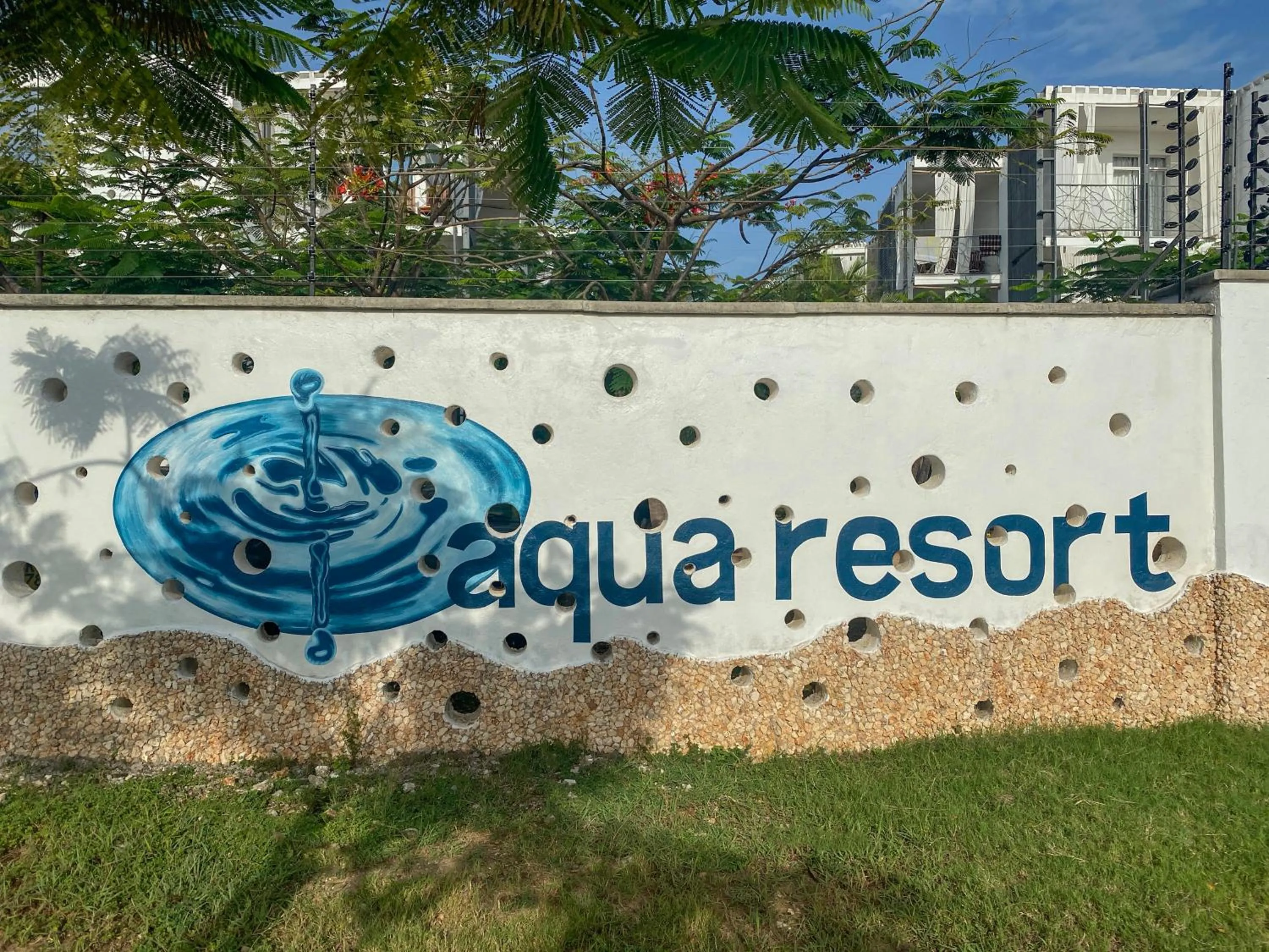 Facade/entrance in Aqua Resort