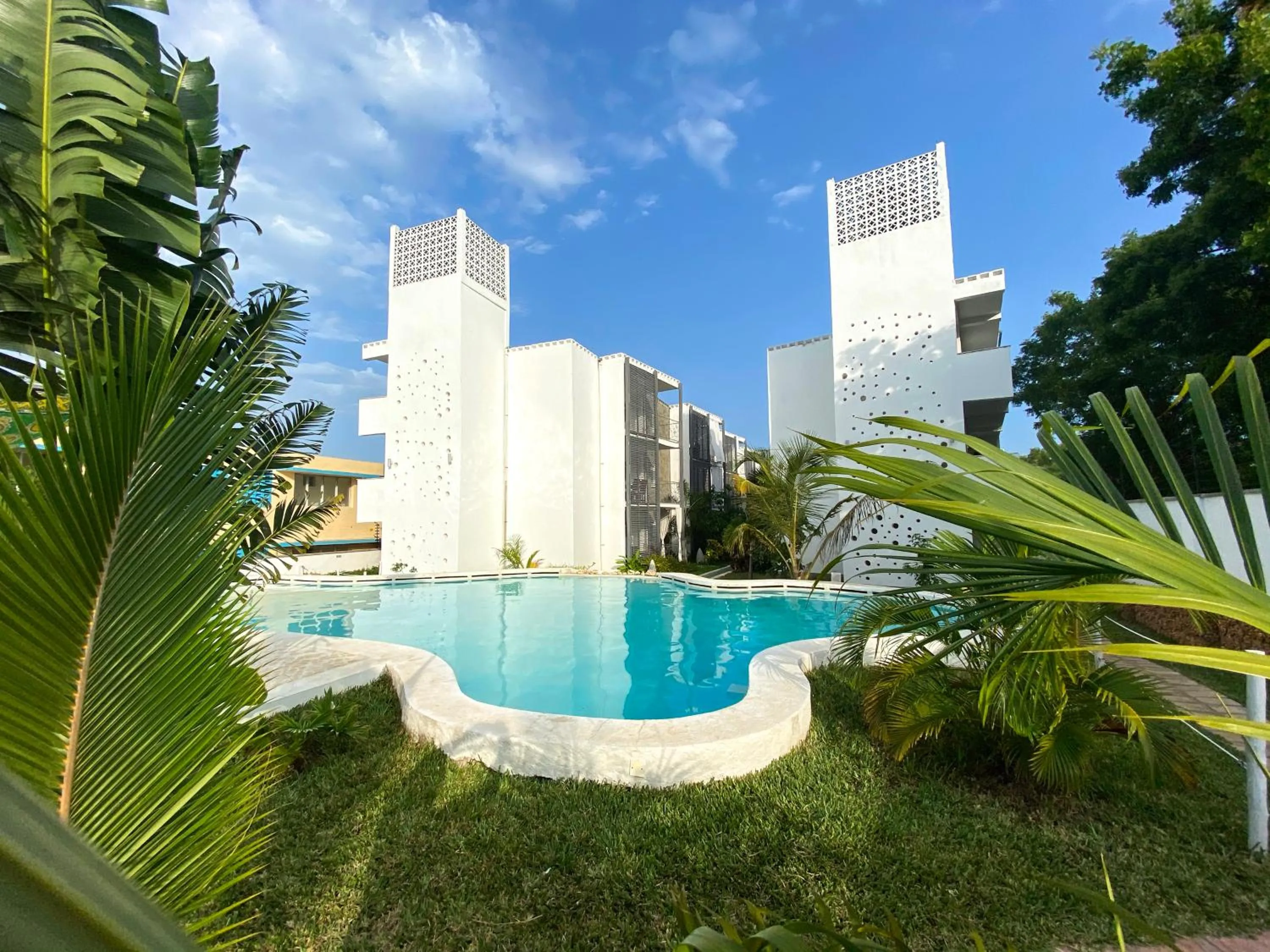 Property building in Aqua Resort