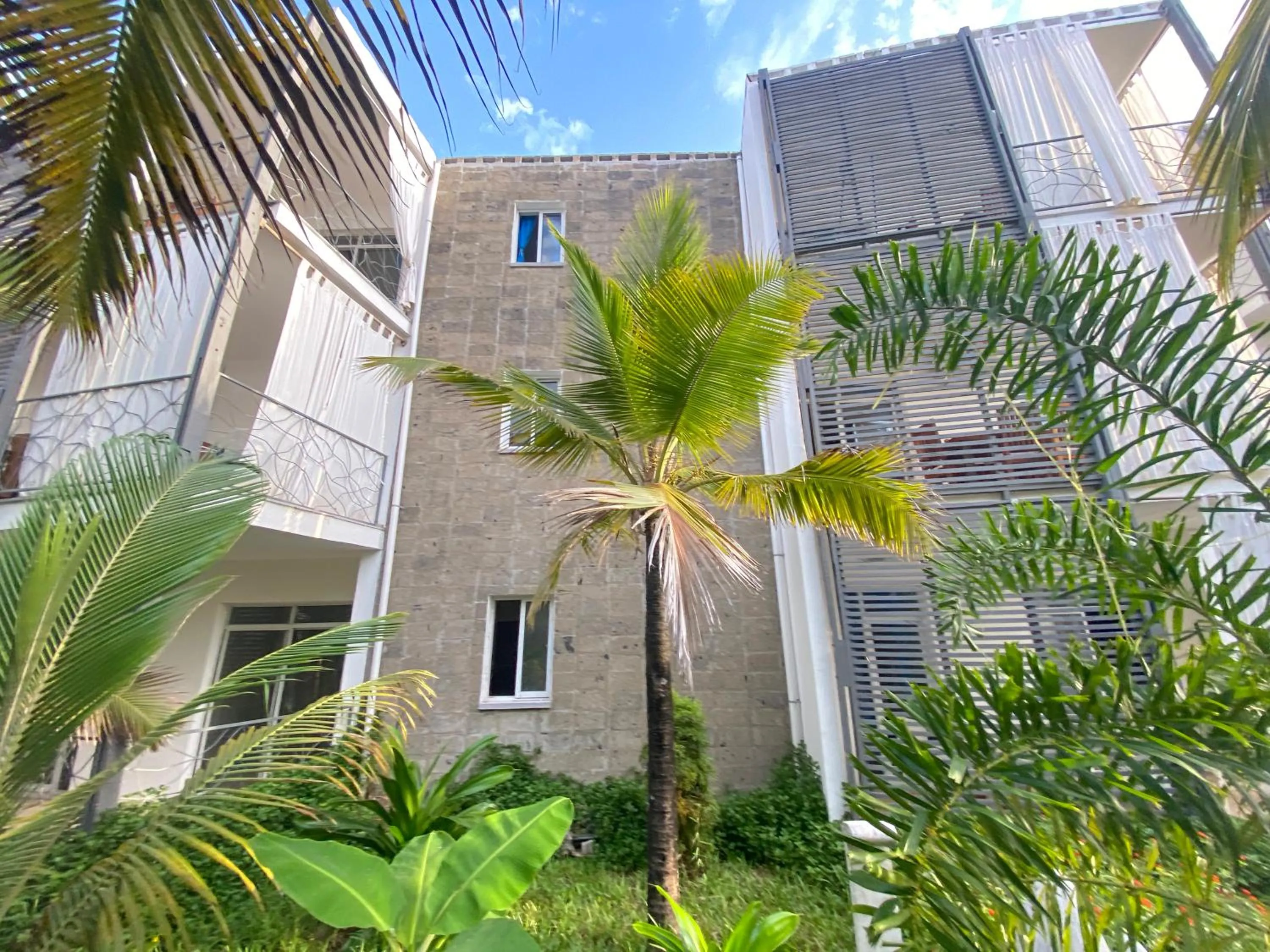 Property building in Aqua Resort