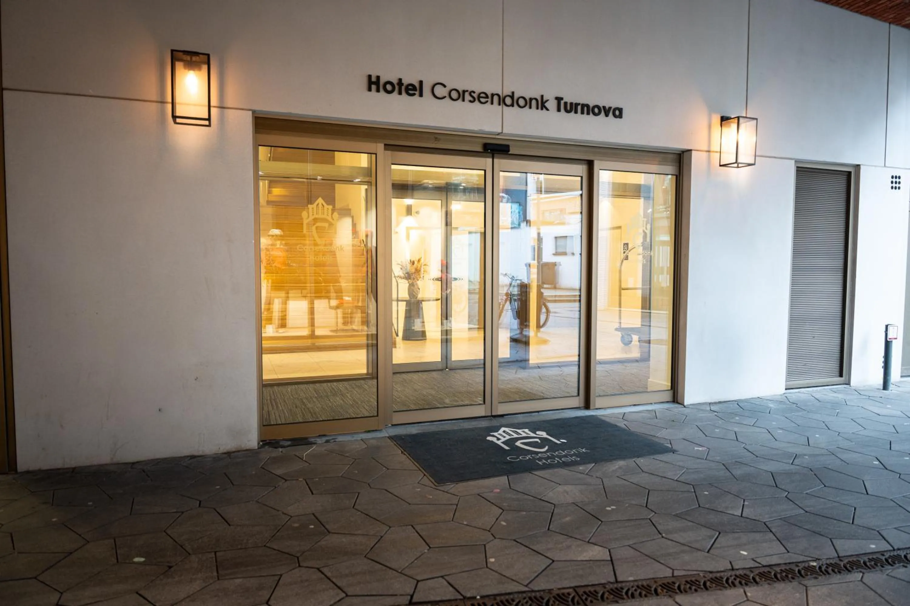 Facade/entrance in Corsendonk Turnova