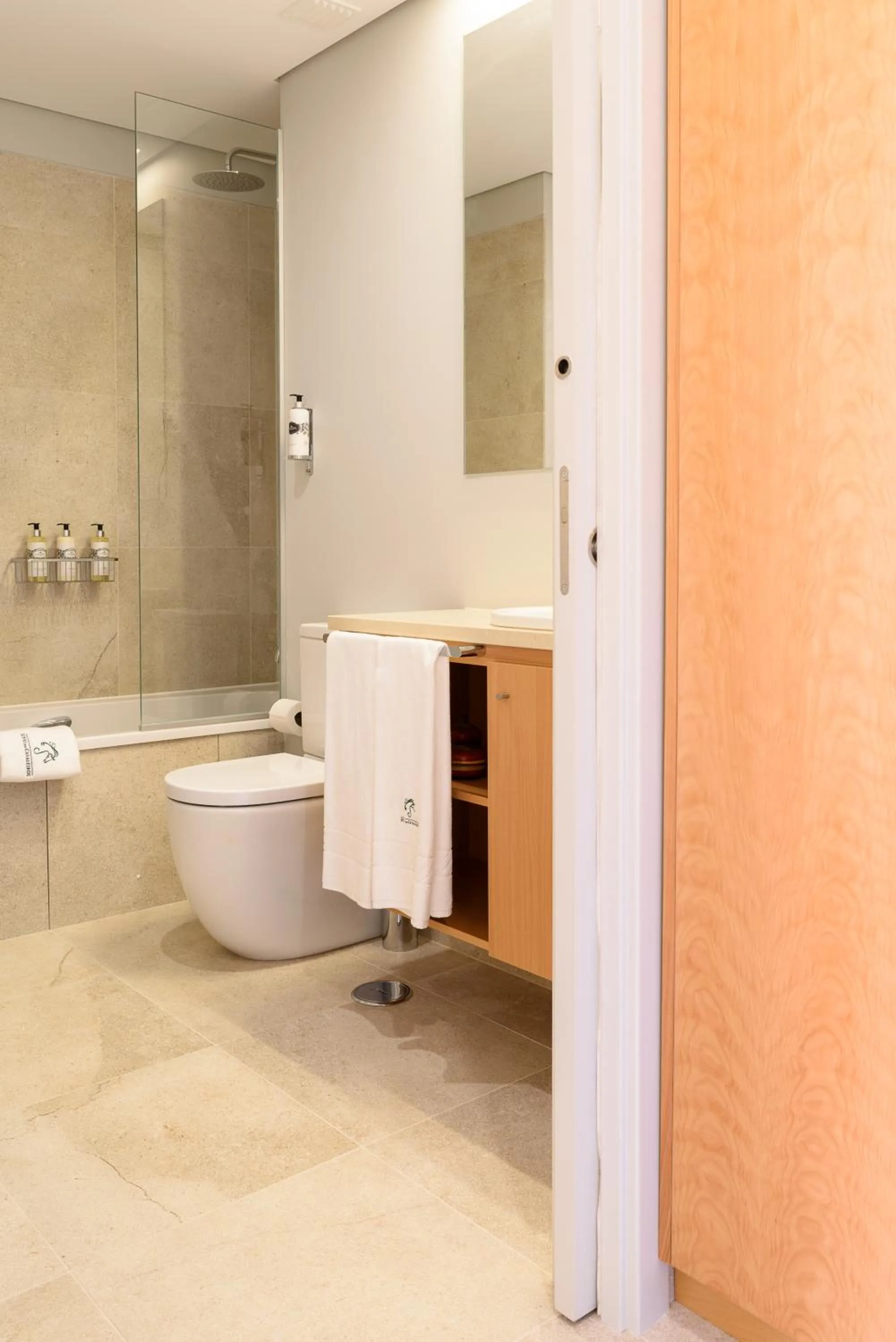 Bathroom in Sitio dos Cavaleiros Daily Serviced Apartments