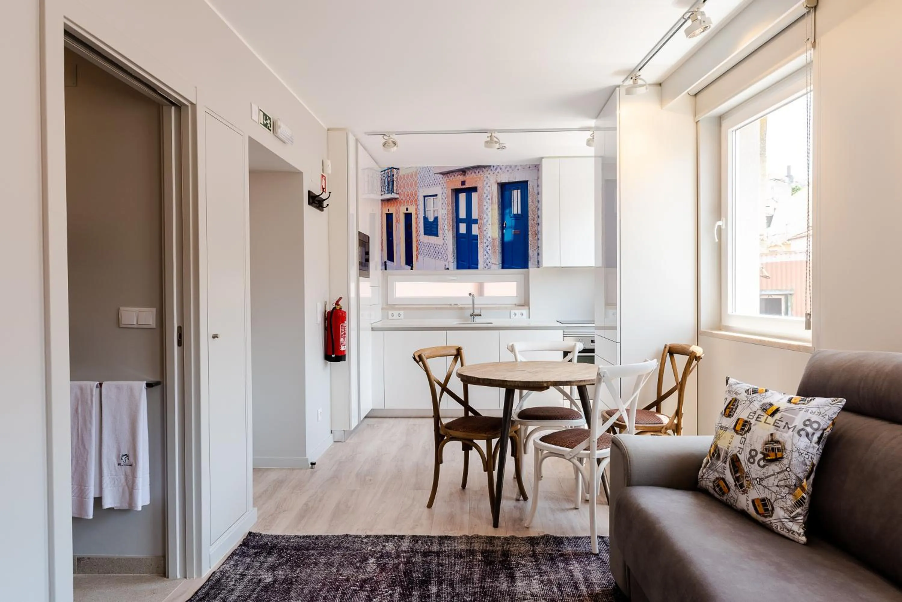 Kitchen or kitchenette in Sitio dos Cavaleiros Daily Serviced Apartments