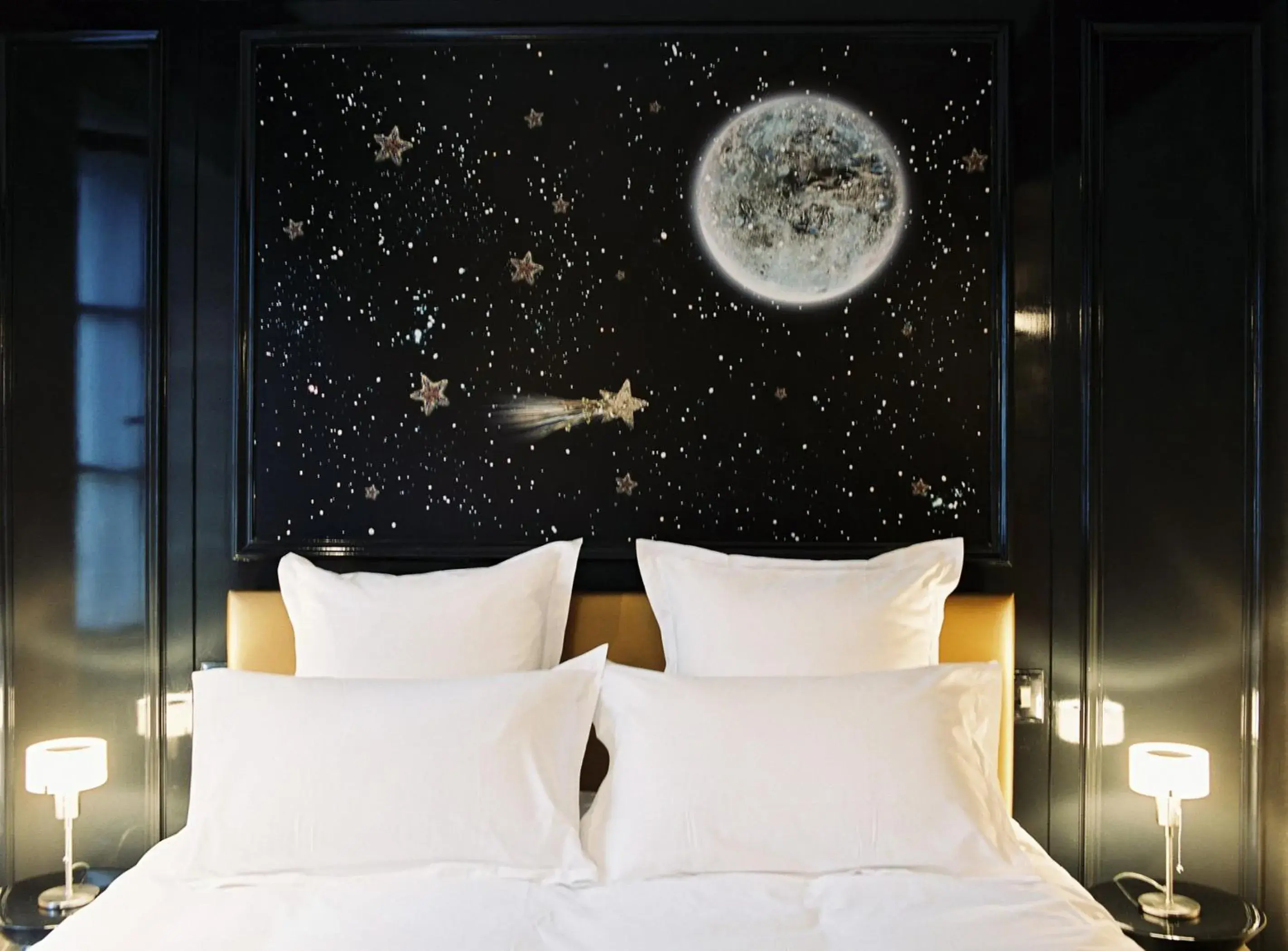 Deluxe Double Room in Hôtel du Petit Moulin, Haute Couture hotel by Lacroix Deluxe Double Room in Hôtel du Petit Moulin, Haute Couture hotel by Lacroix