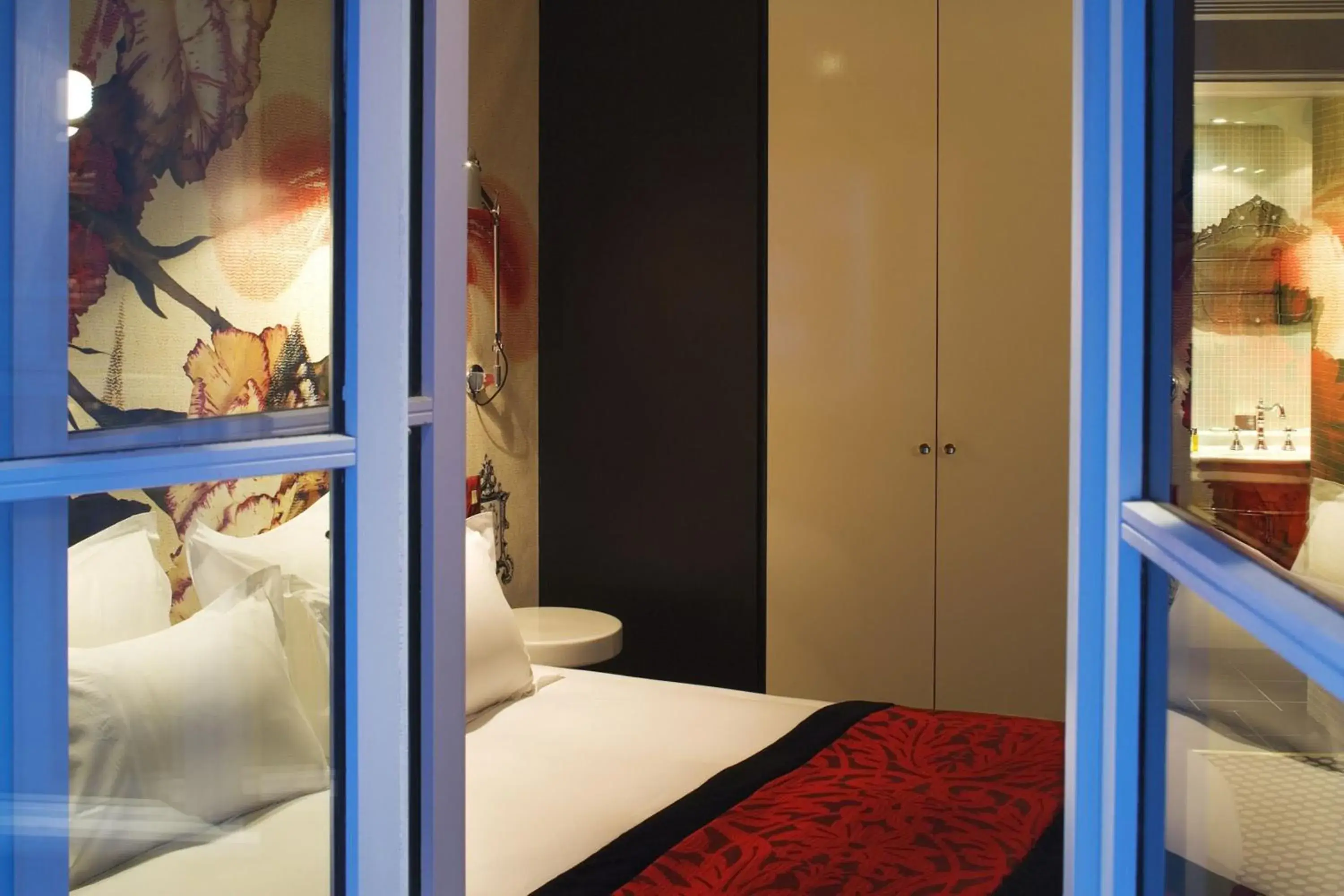 Comfort Double Room in Hotel du Petit Moulin Comfort Double Room in Hotel du Petit Moulin