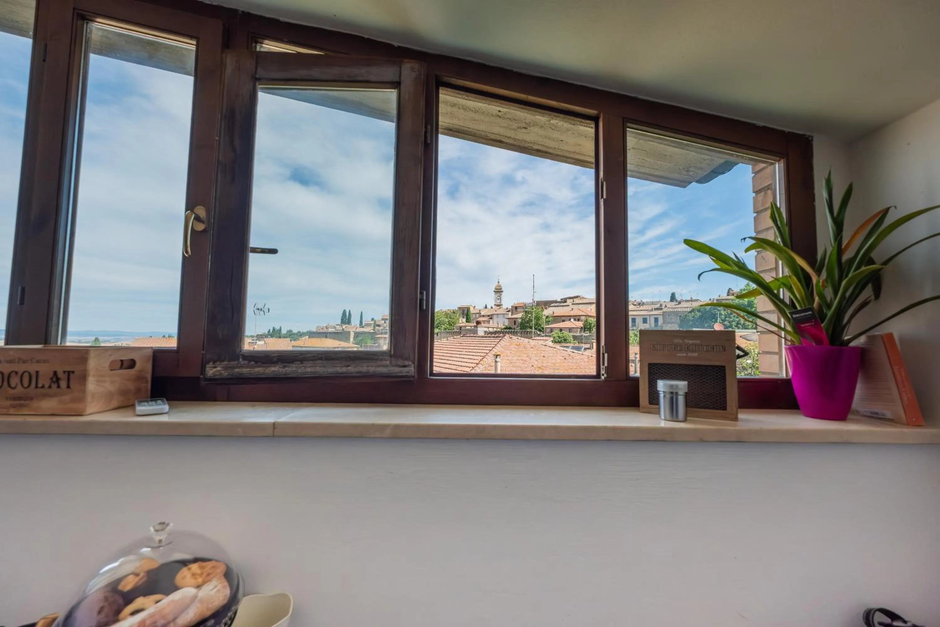 Day in Palazzetto del Pittore in San Quirico d'Orcia