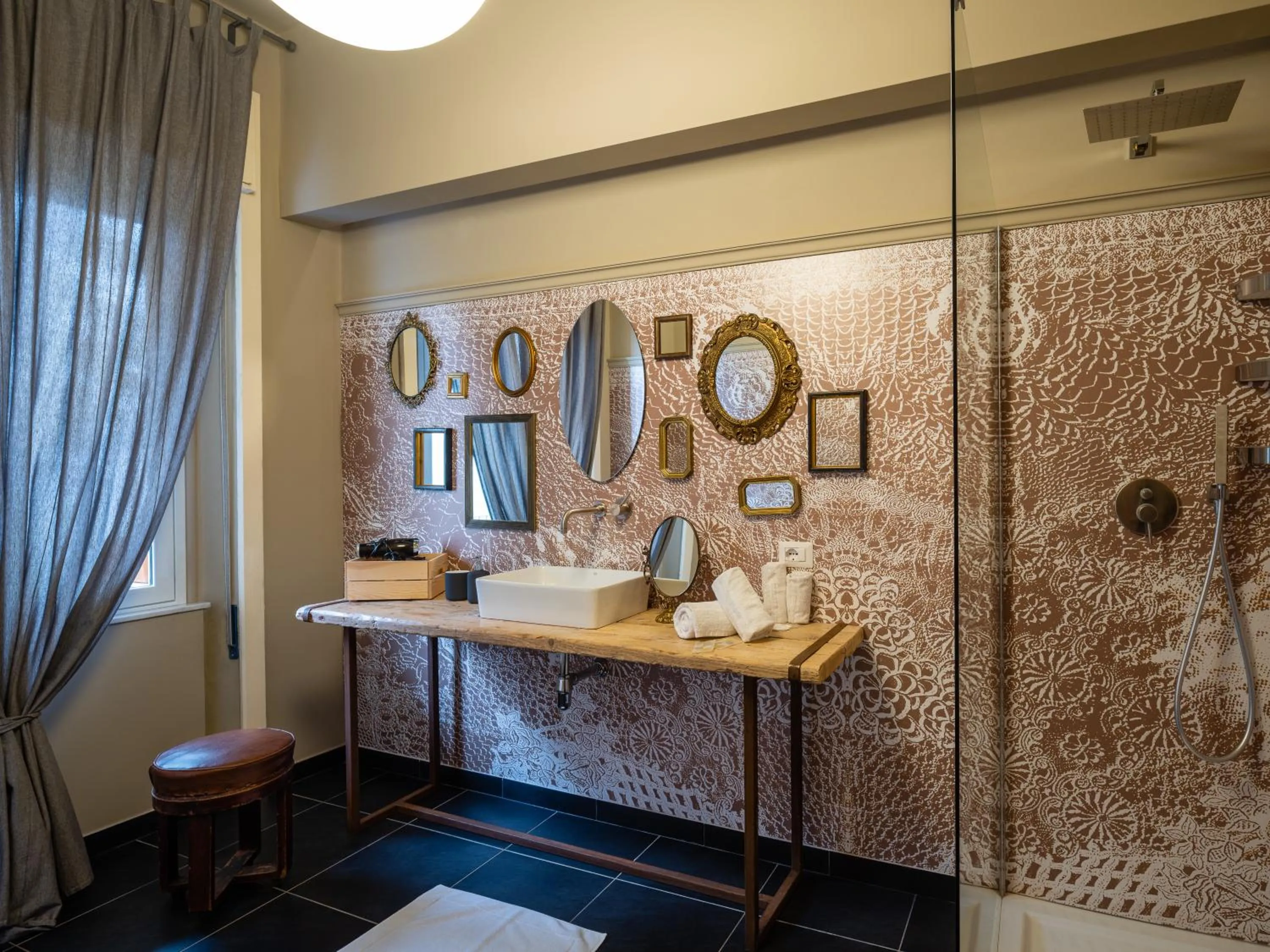 Bathroom in WelcHome - guest accomodation