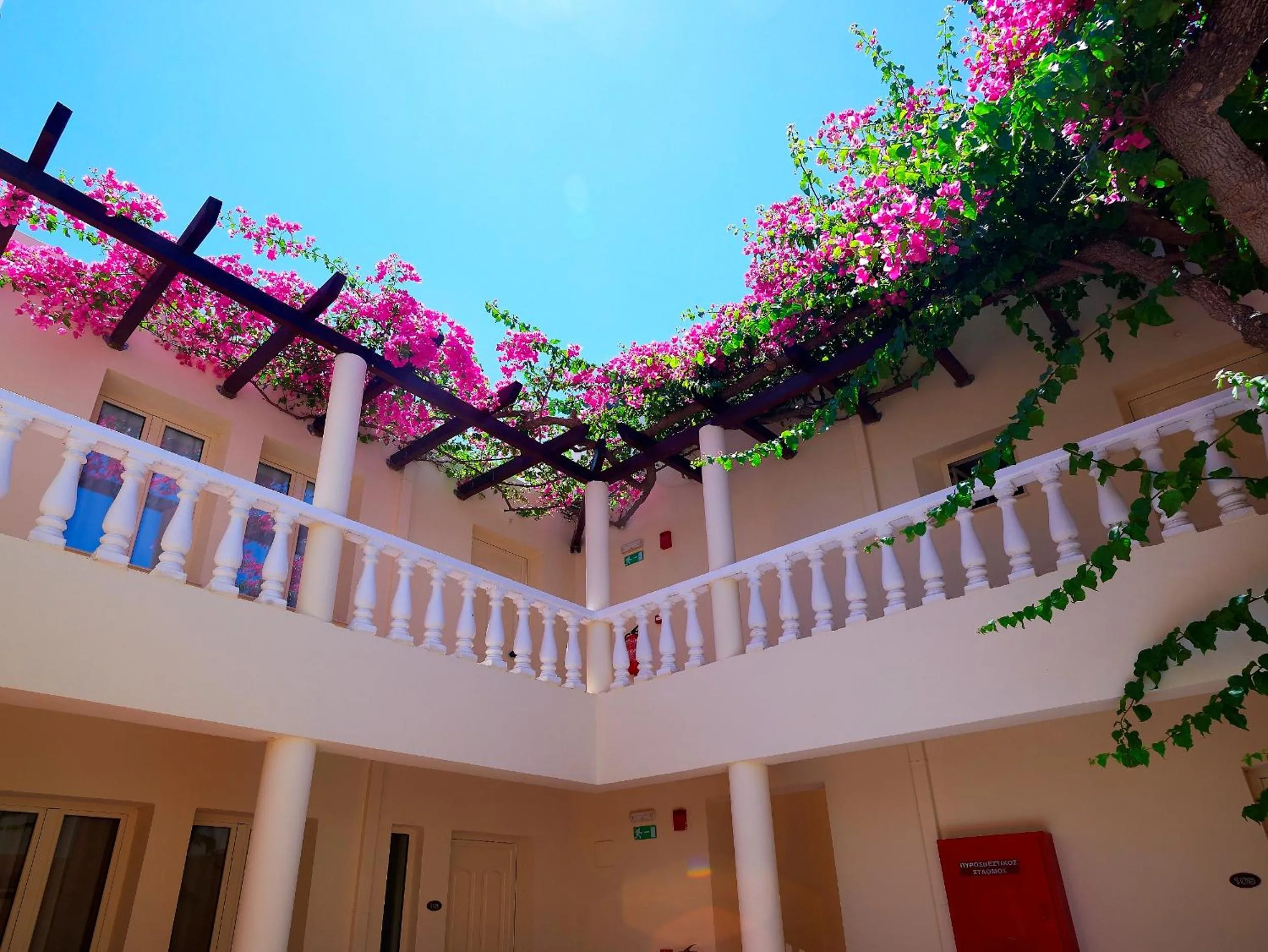 Facade/entrance in Elotis Suites