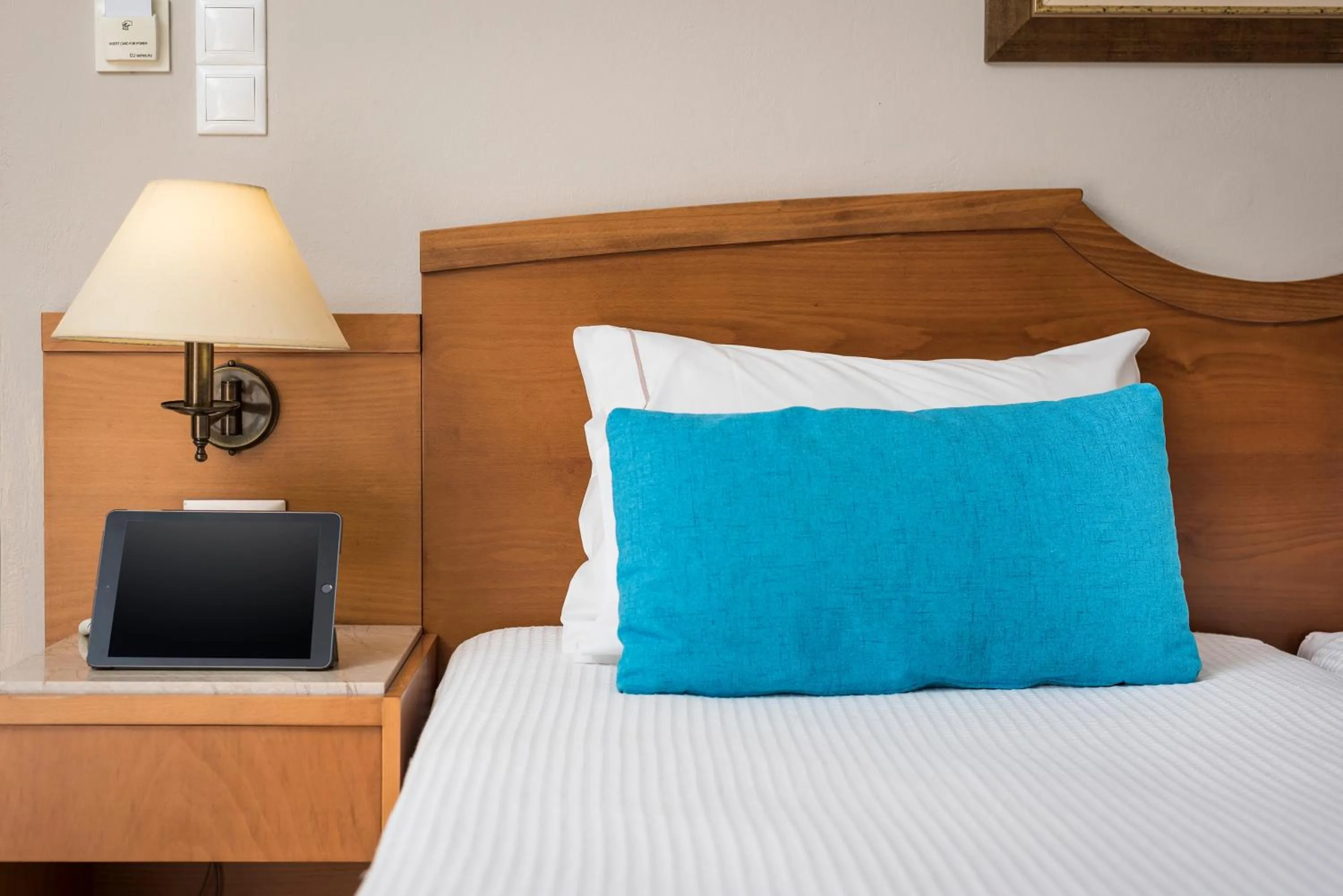 Bedroom, Bed in Elotis Suites