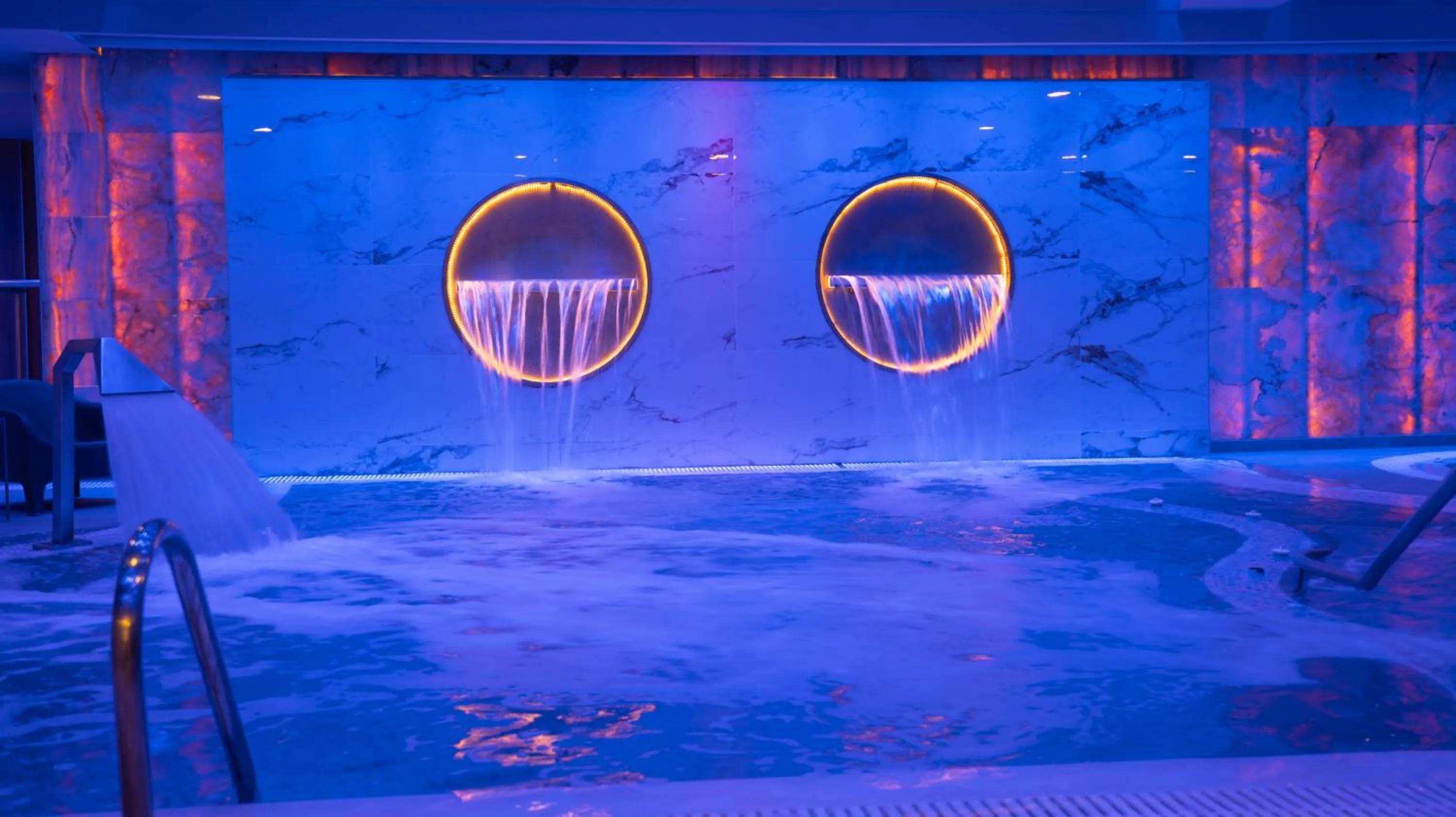 Hot Tub in Pantelidis Hotel & Spa