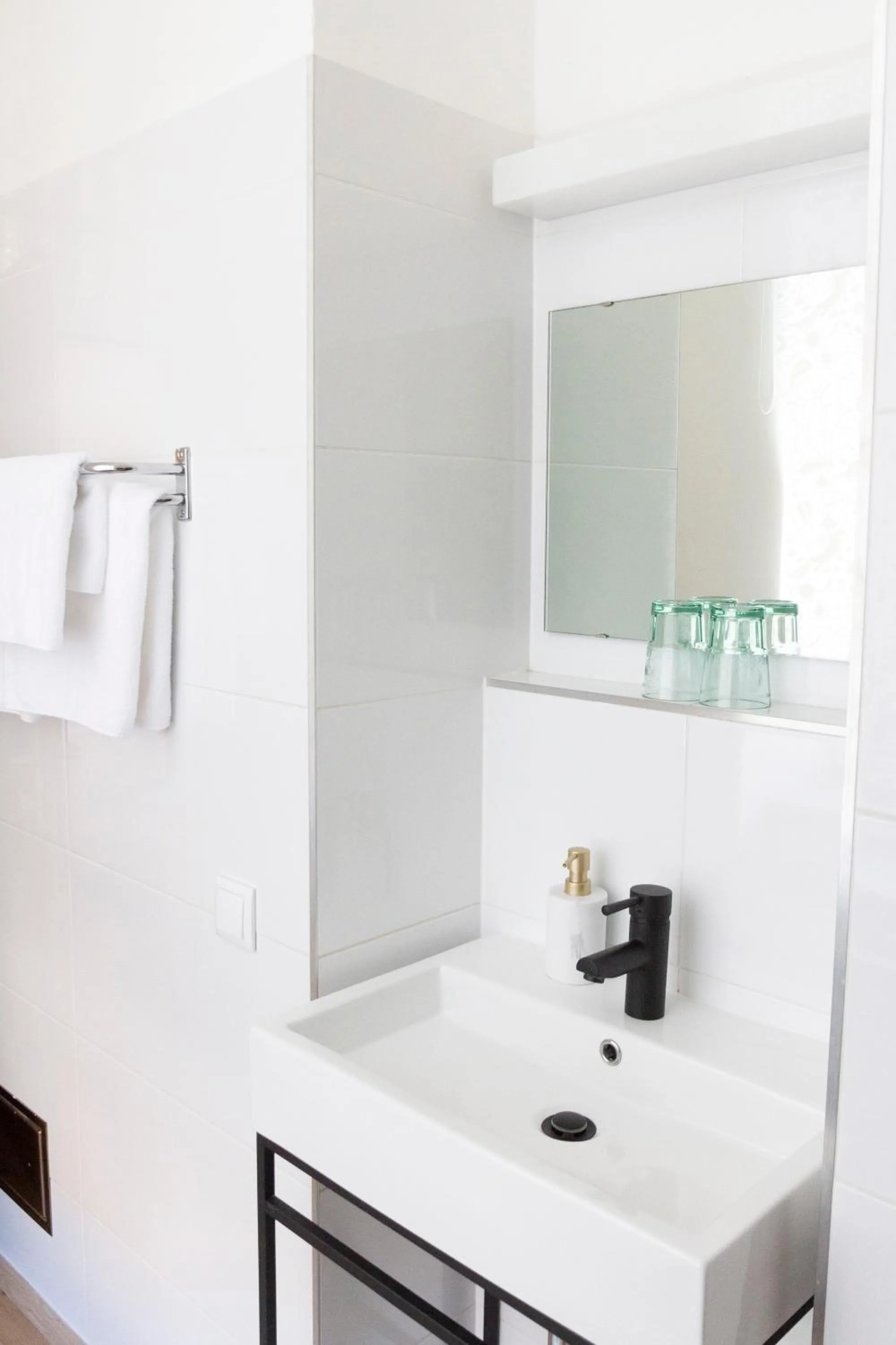 Bathroom in KIBI Rooms self check-in