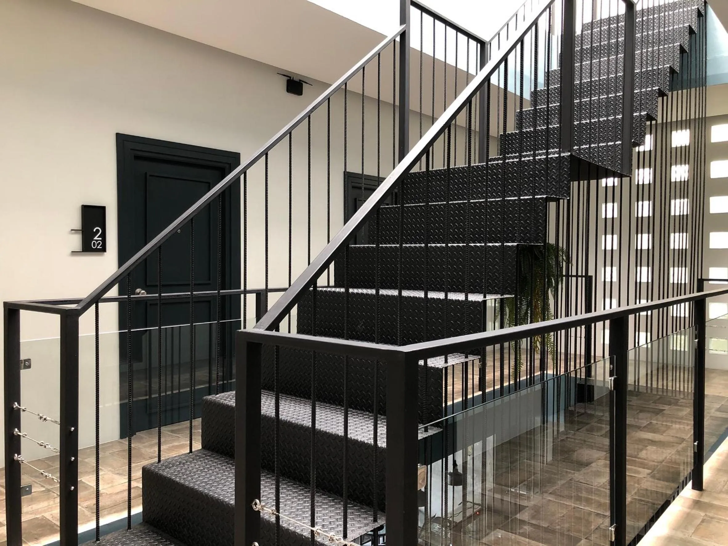 Goodnight Poshtel + Free Netflix