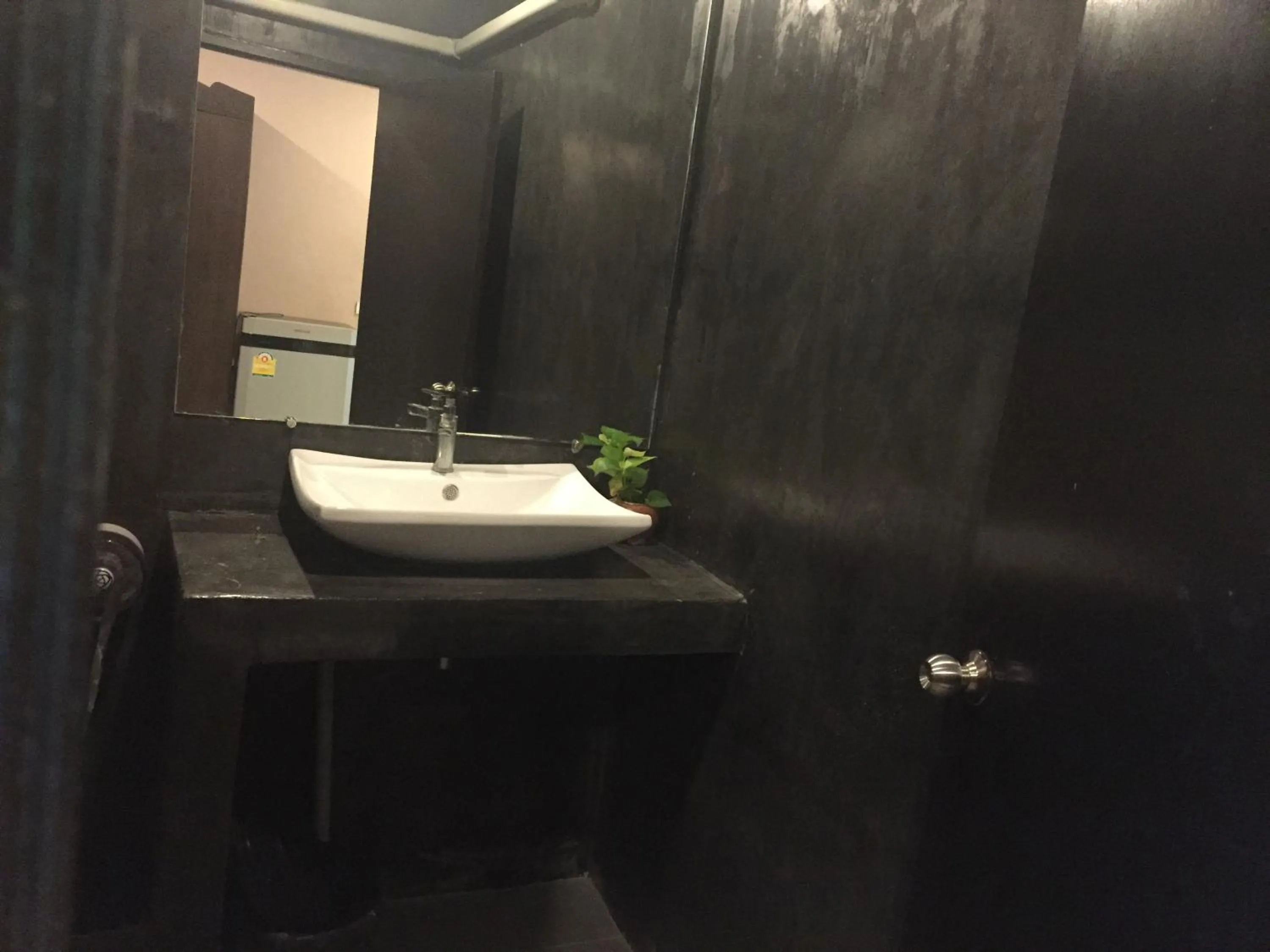 Bathroom in Baan Suan Ta Hotel