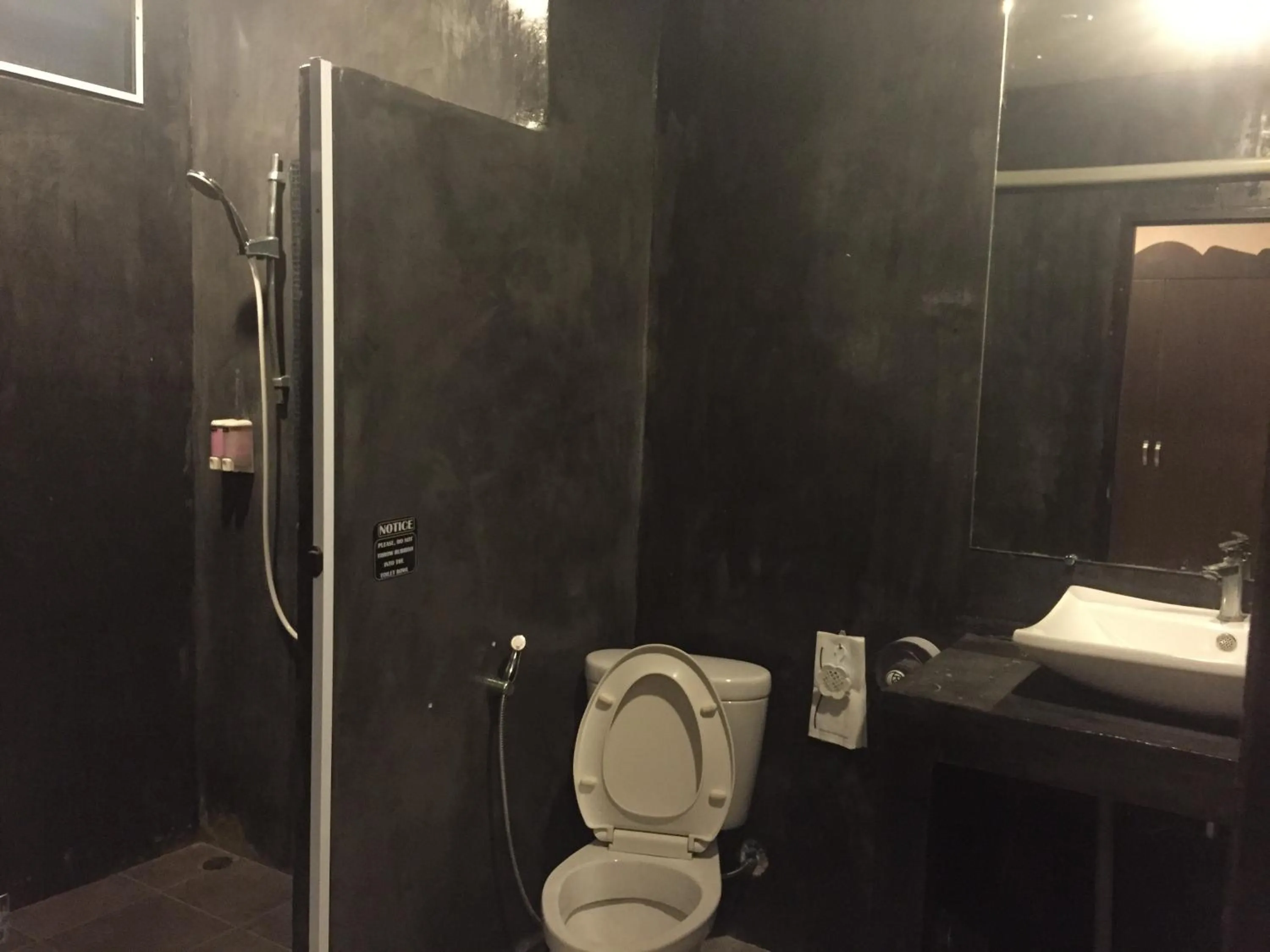 Bathroom in Baan Suan Ta Hotel