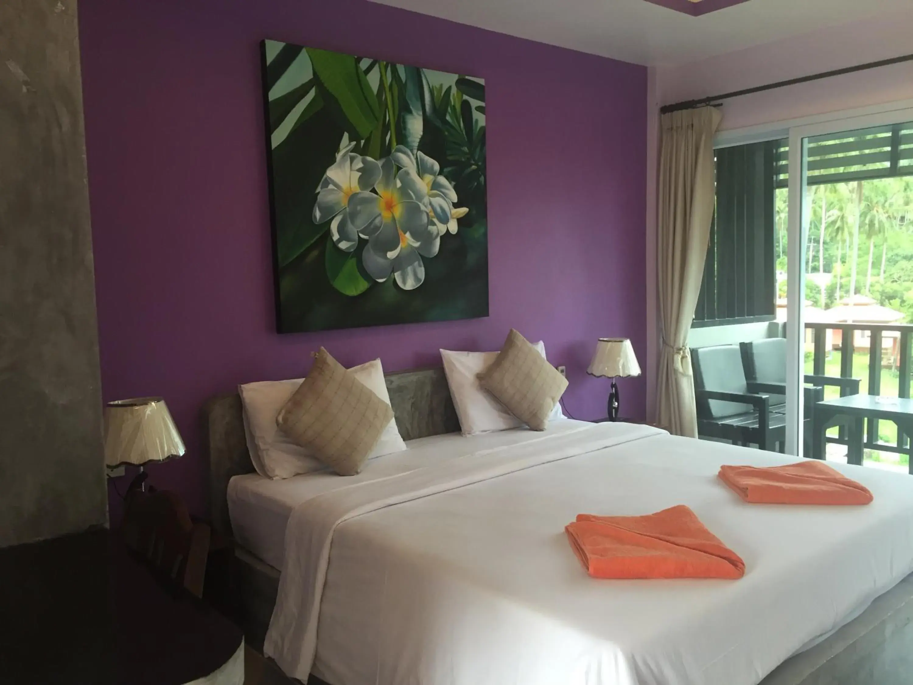 Superior Double or Twin Room with Air Condition in Baan Suan Ta Hotel Superior Double or Twin Room with Air Condition in Baan Suan Ta Hotel