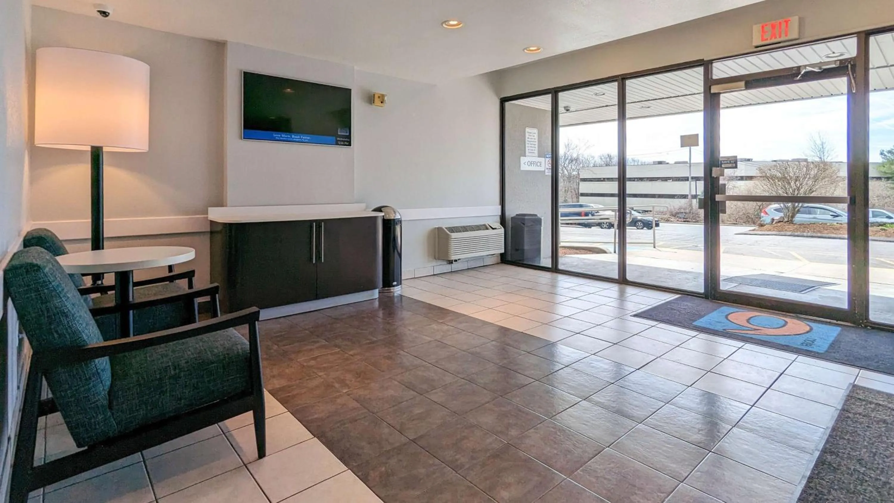 Lobby or reception in Motel 6-Danvers, MA - Boston North
