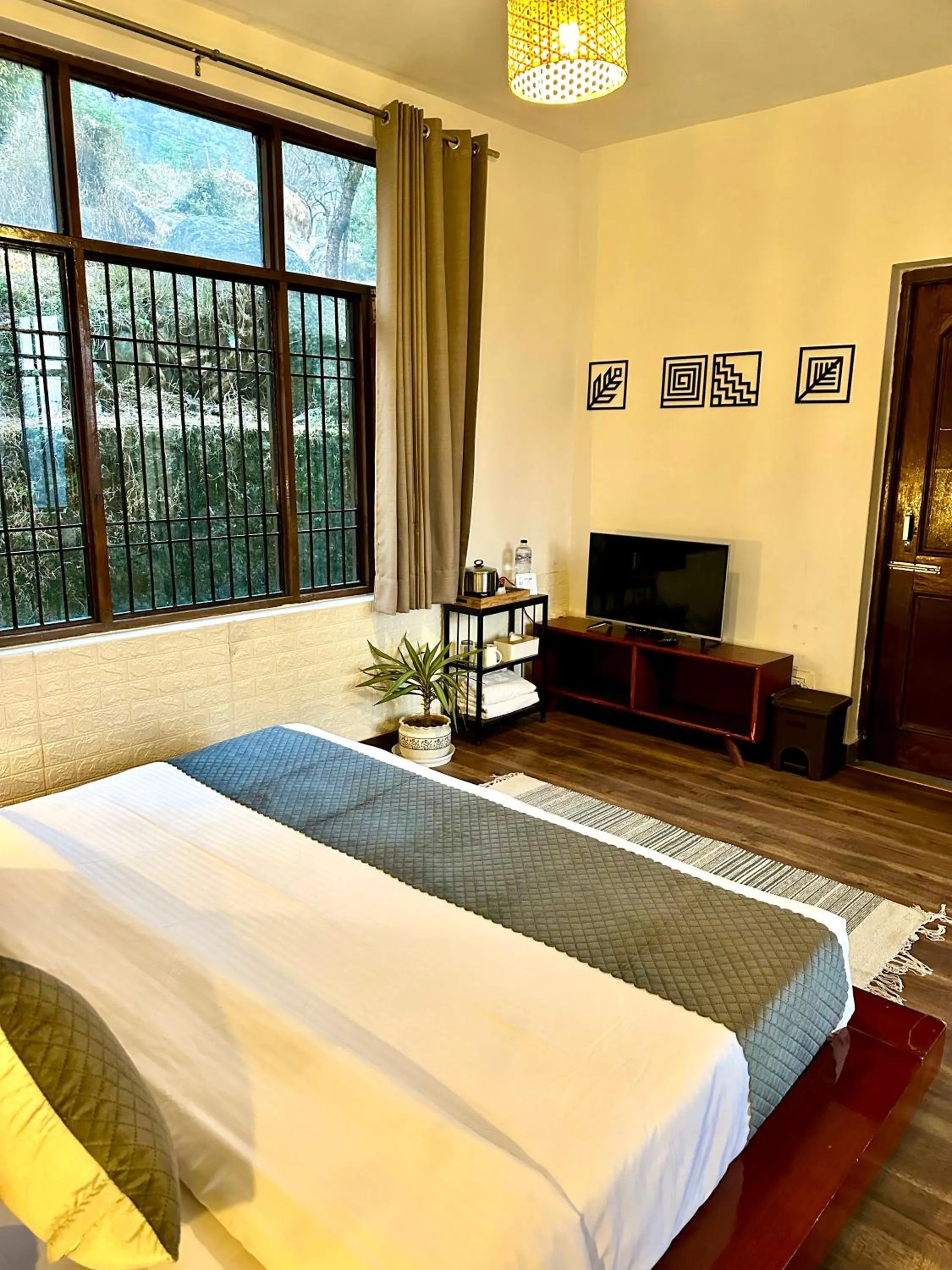 Bed in Alt Life Stays - Dharamkot Mcleodganj