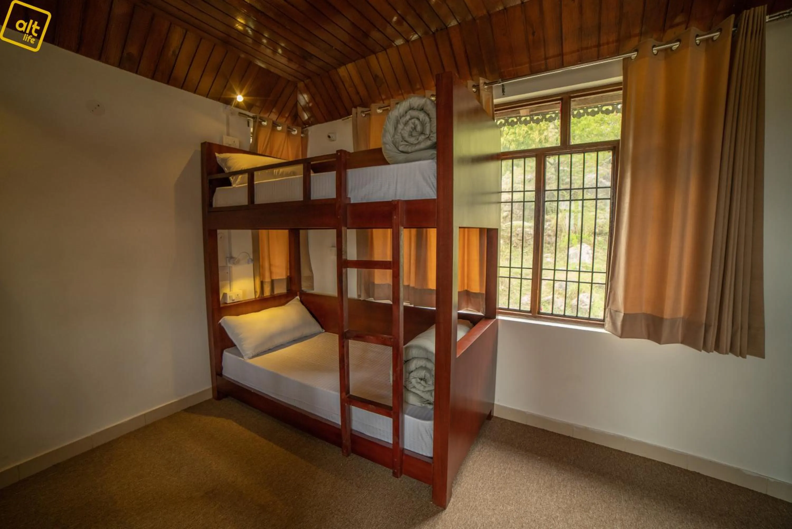 Bed in Alt Life Stays - Dharamkot Mcleodganj