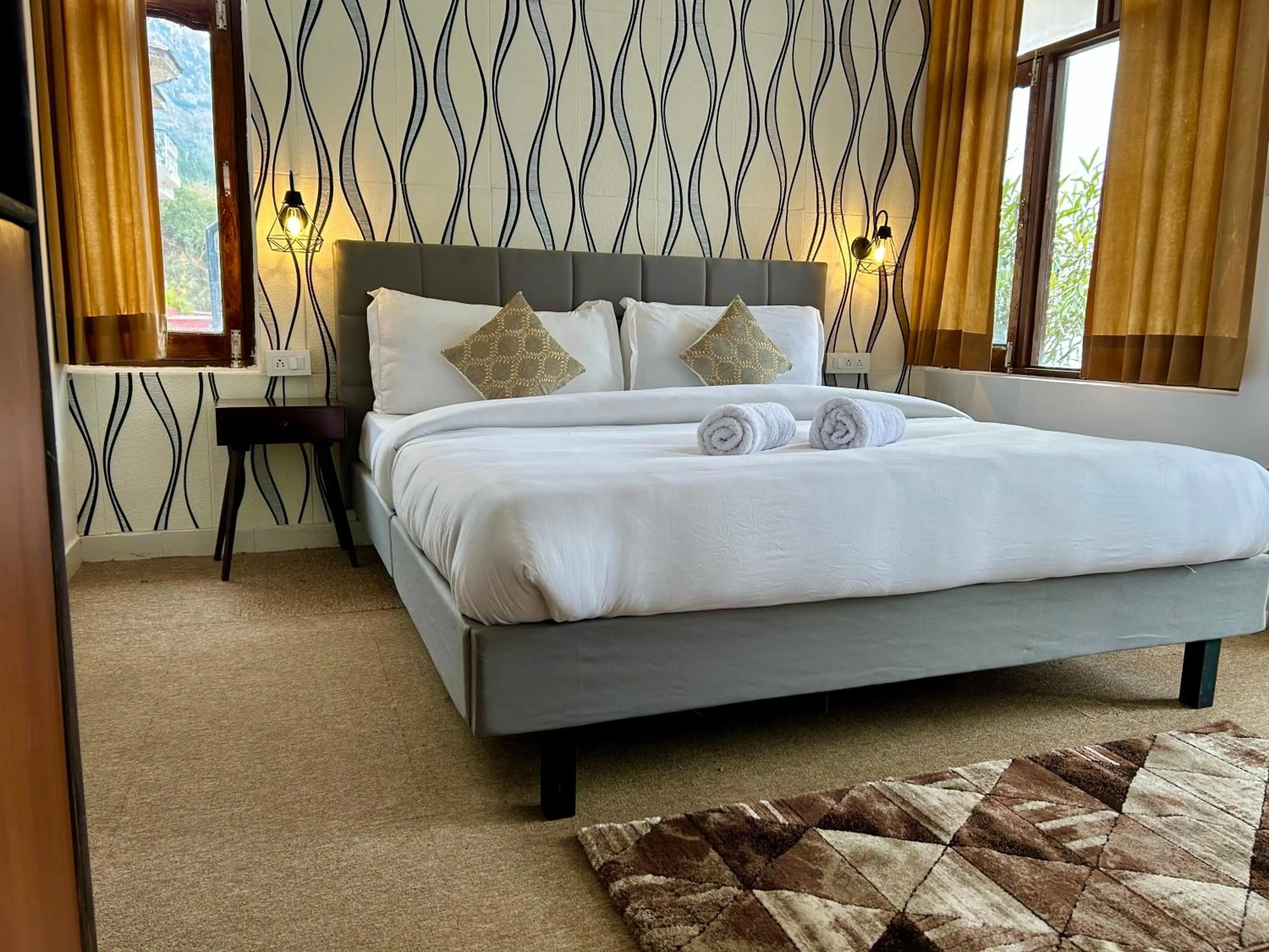 Bed in Alt Life Stays - Dharamkot Mcleodganj