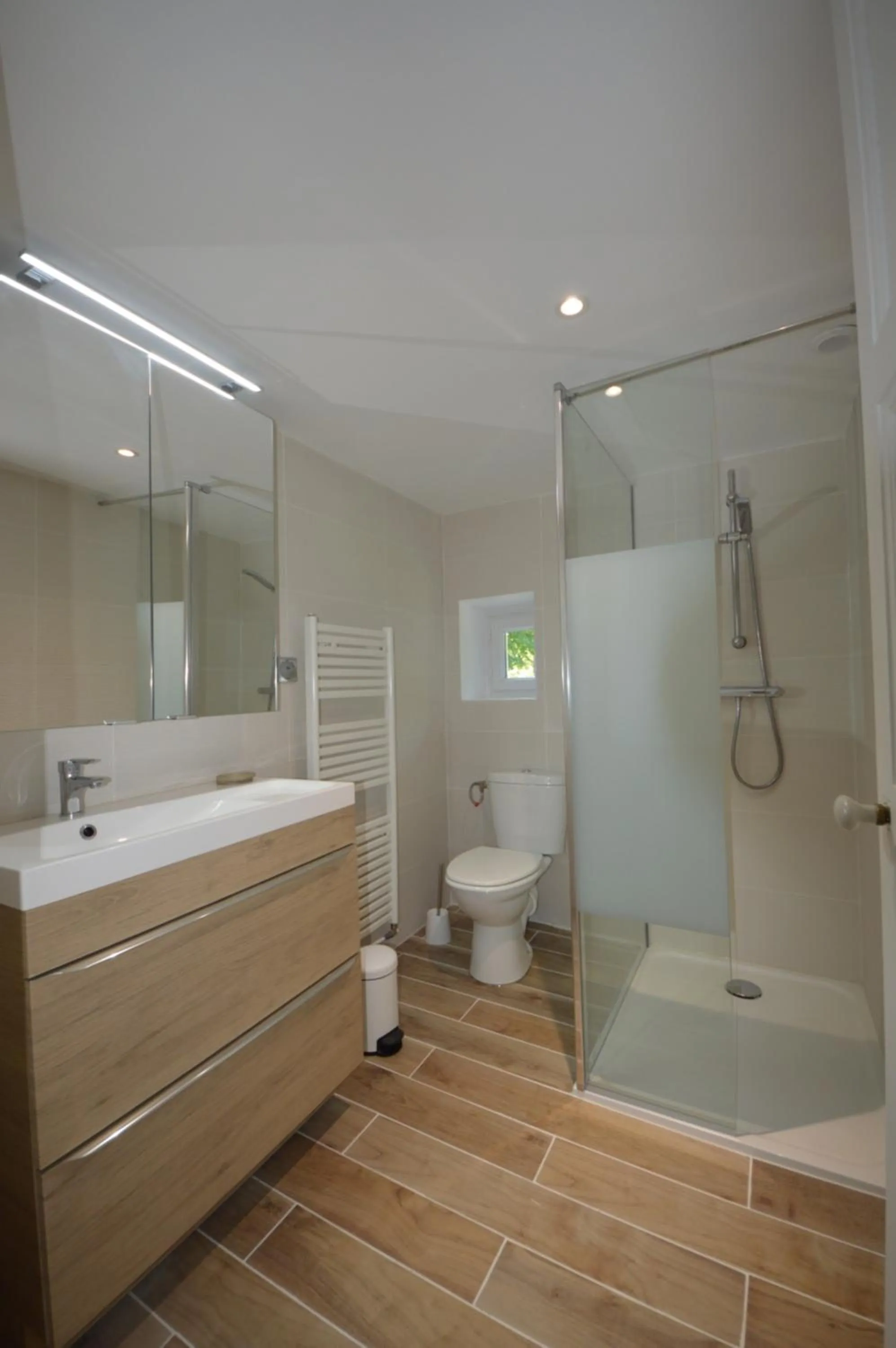 Bathroom in Maison Maliga J&G House