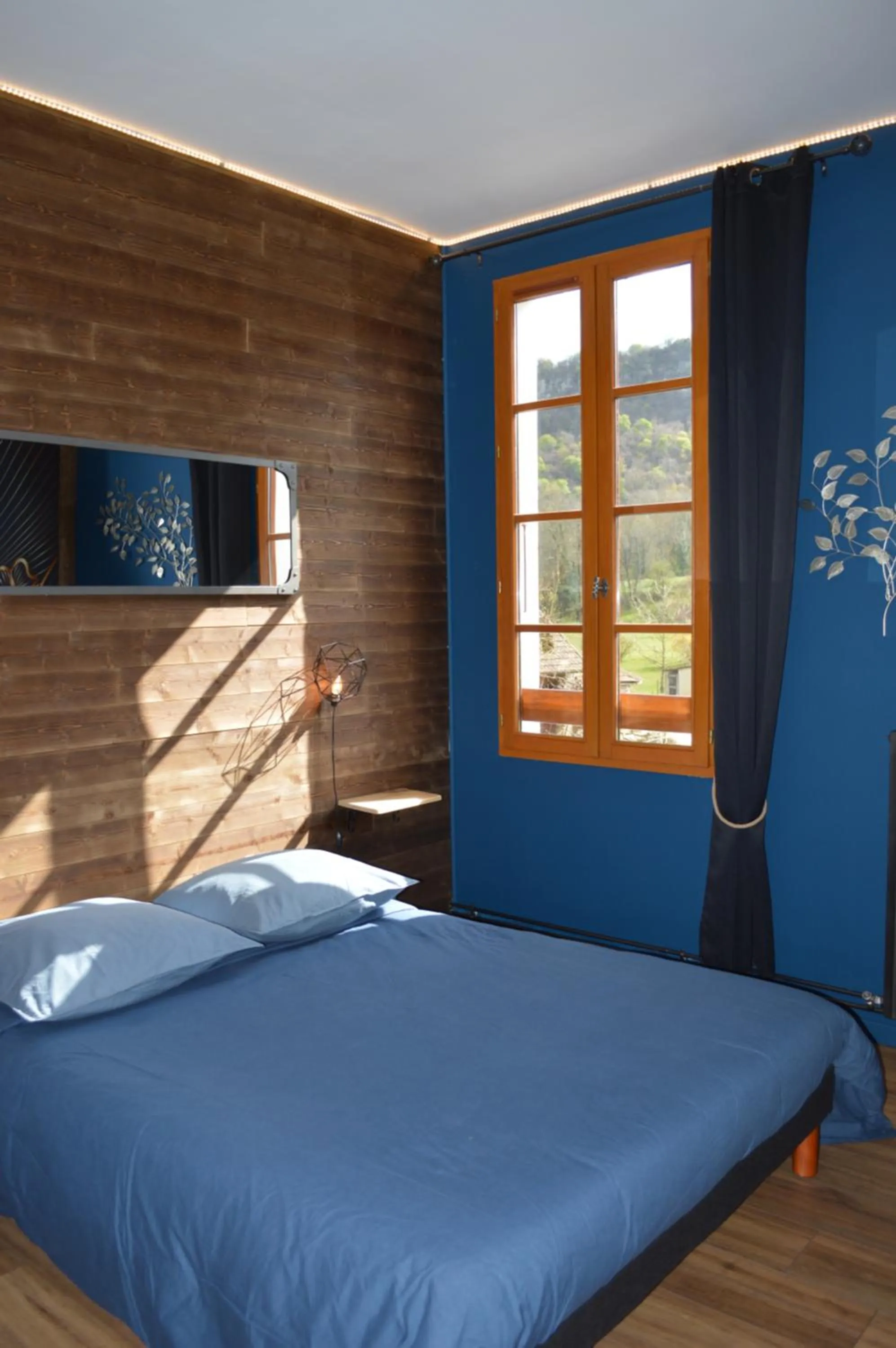 Bedroom in Maison Maliga J&G House