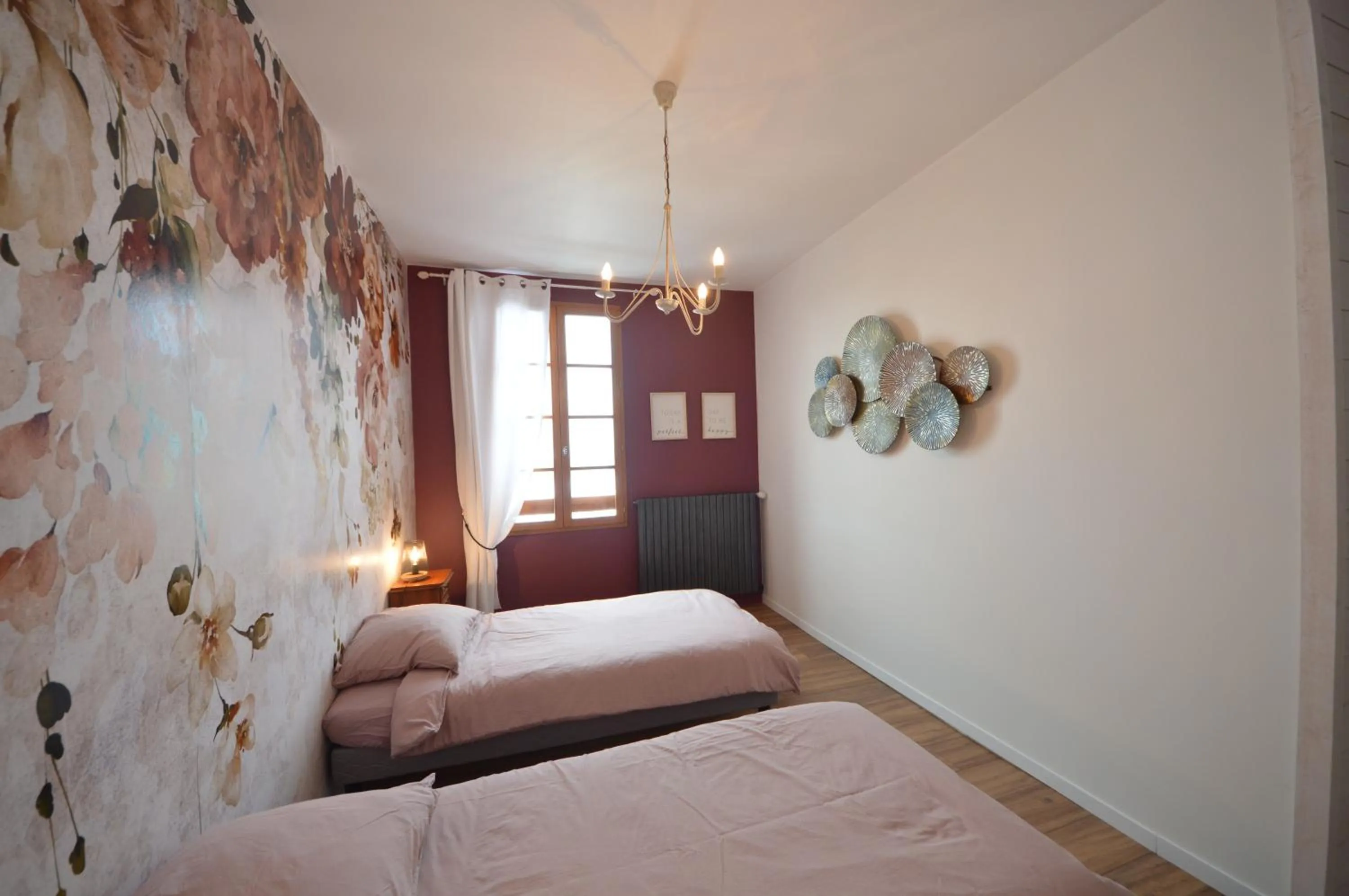 Bedroom in Maison Maliga J&G House