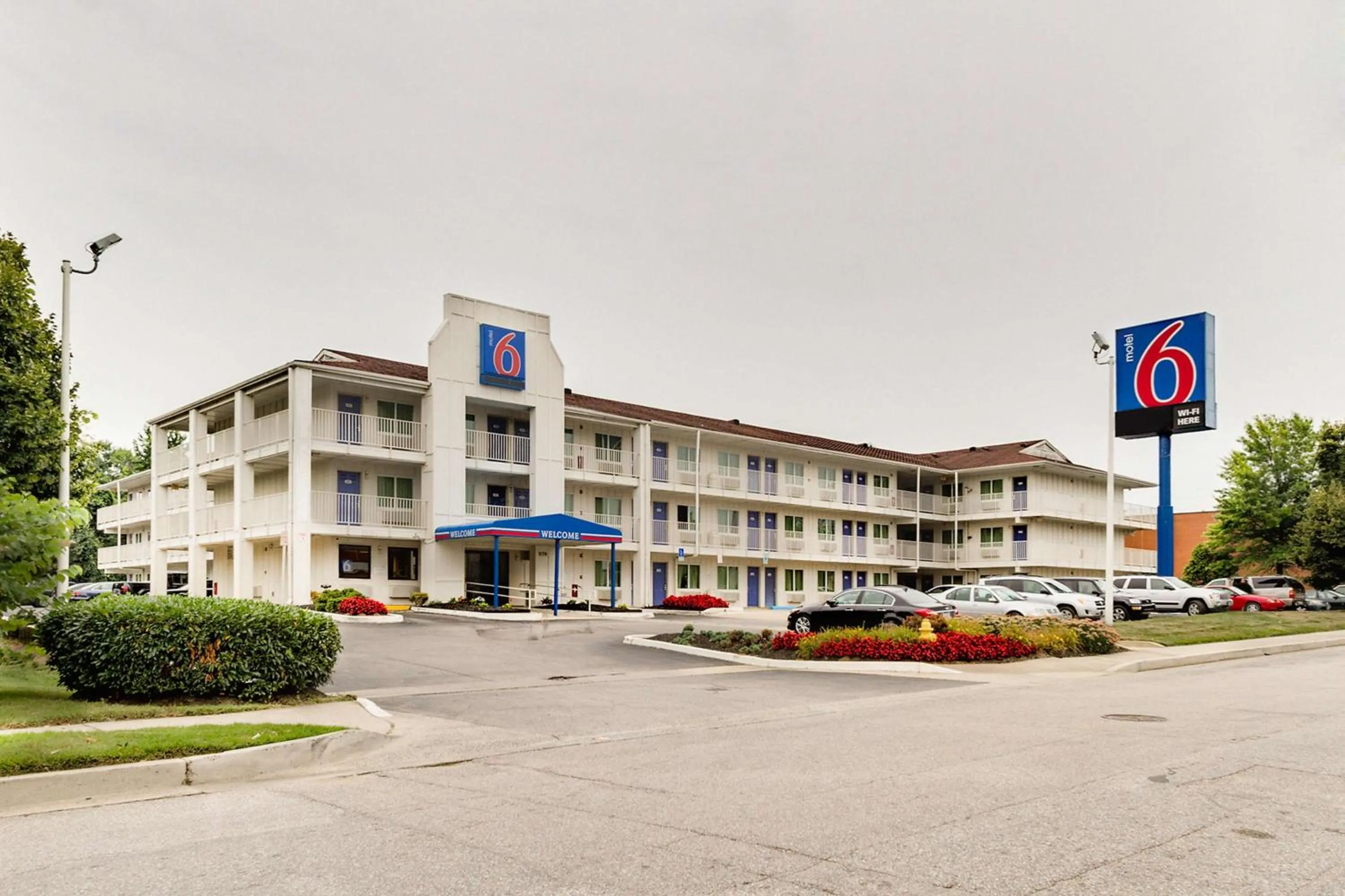Property building in Motel 6-Linthicum Heights, MD - BWI Airport