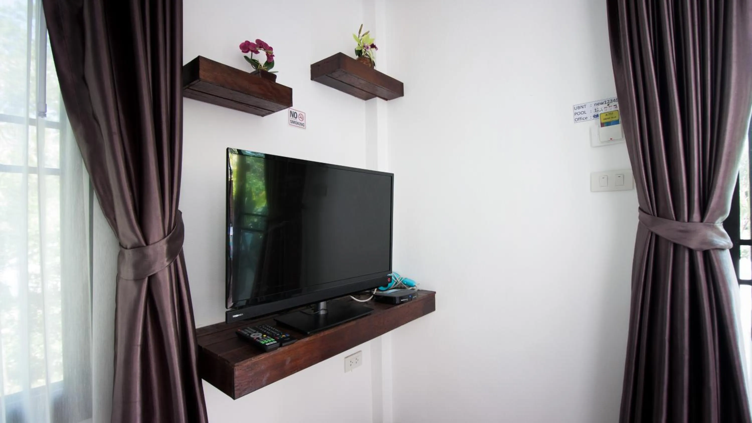 TV and multimedia in Oscar Villa Aonang Krabi