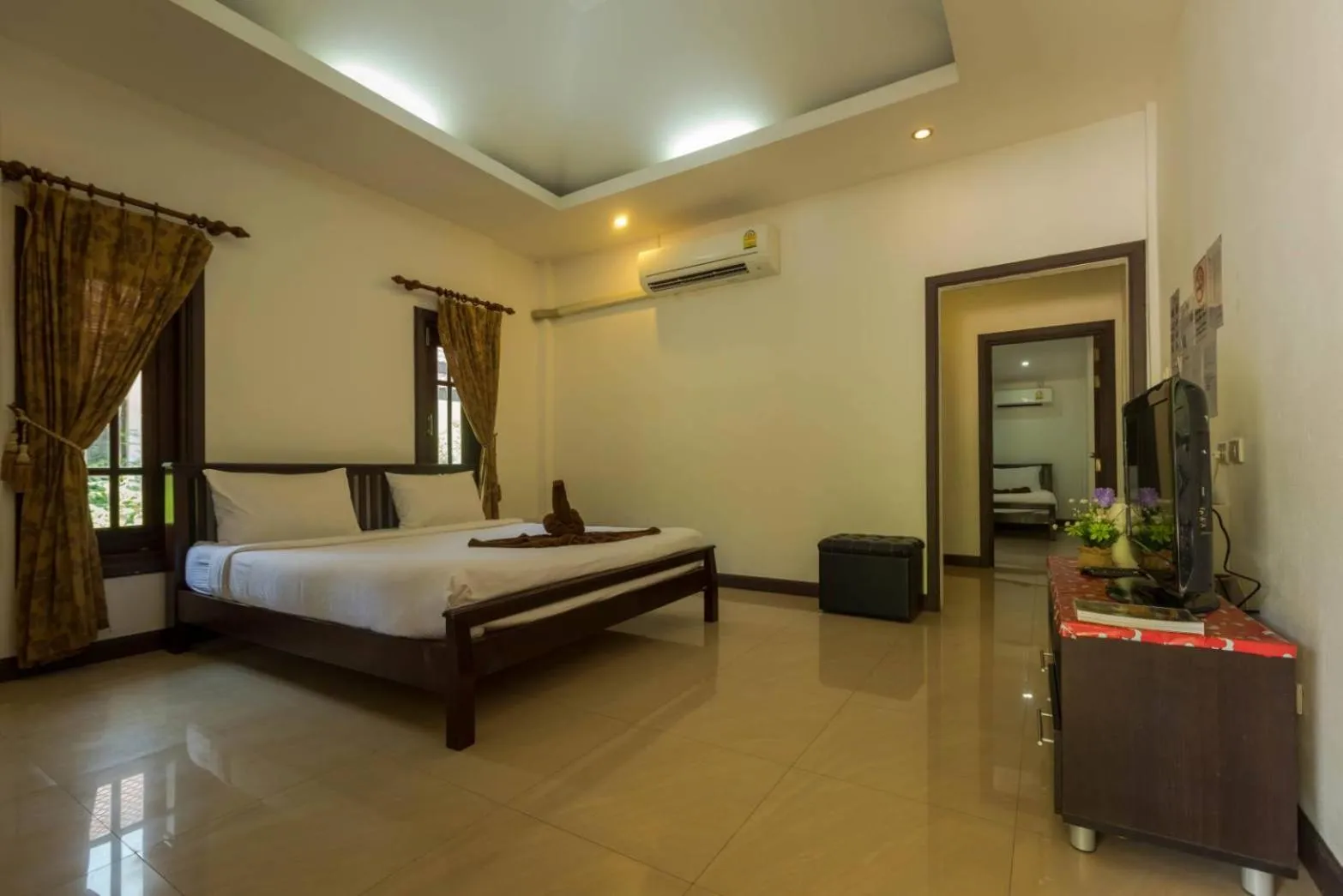 Bed in Oscar Villa Aonang Krabi