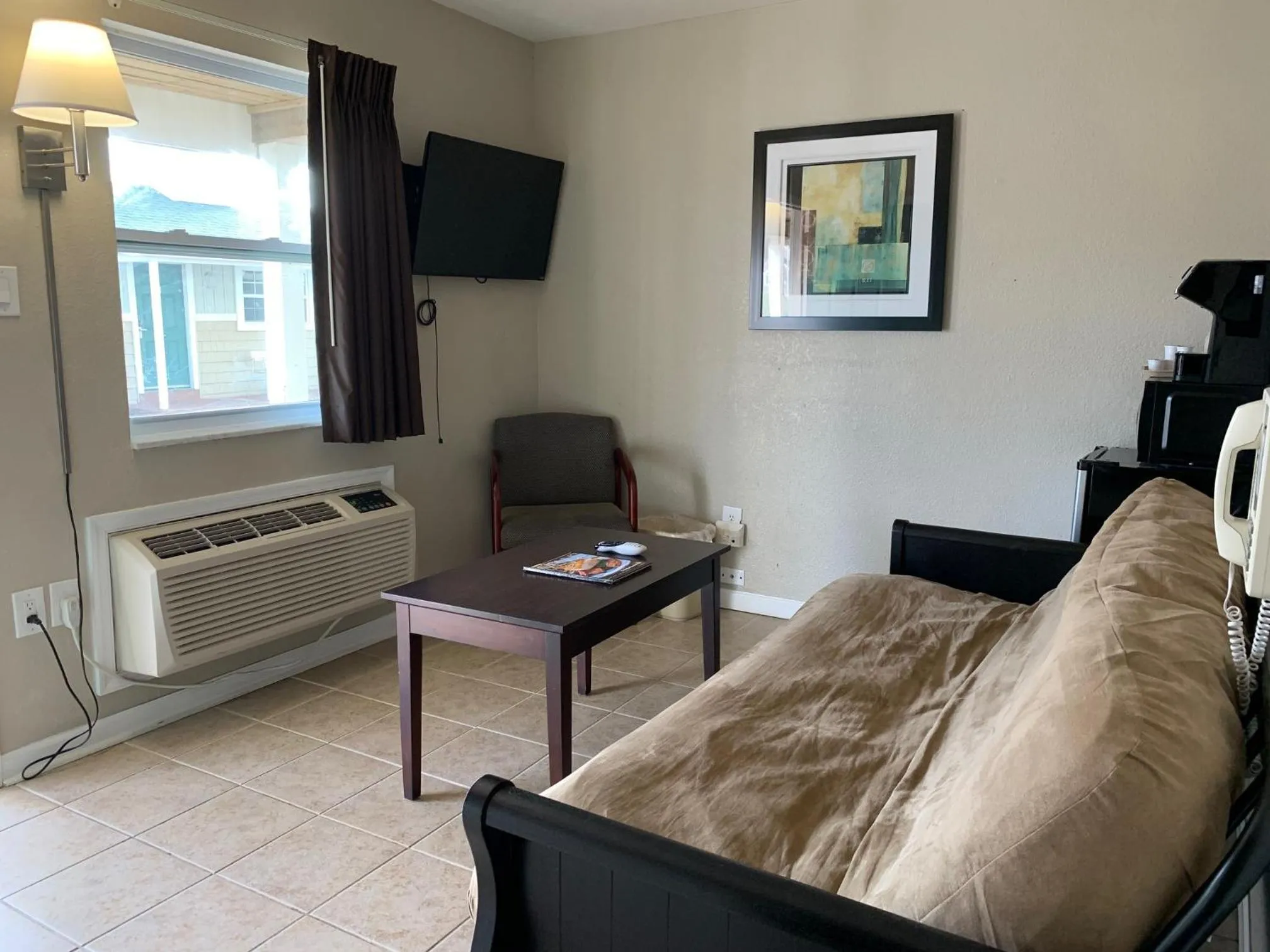 Living room in Sea Horse Inn and Cottages