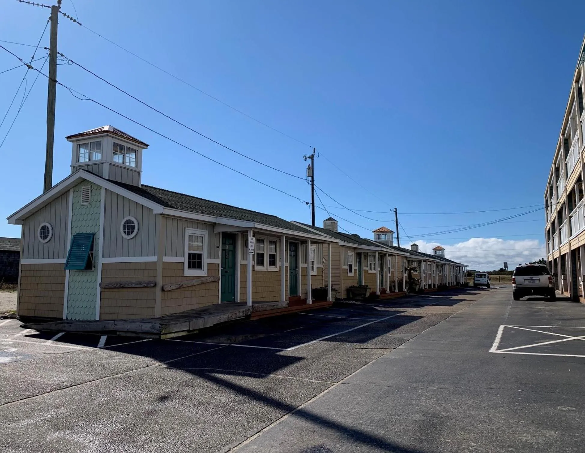 Property building in Sea Horse Inn and Cottages
