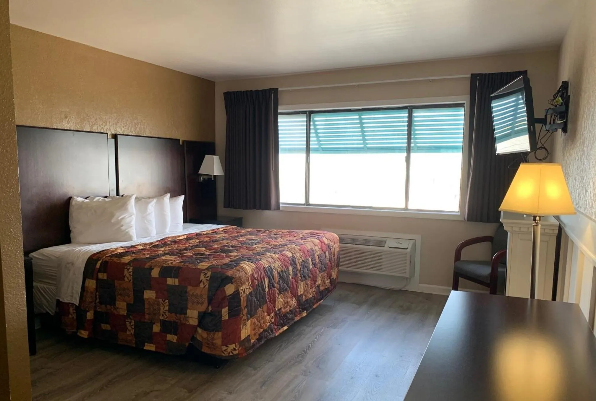 Bed in Sea Horse Inn and Cottages