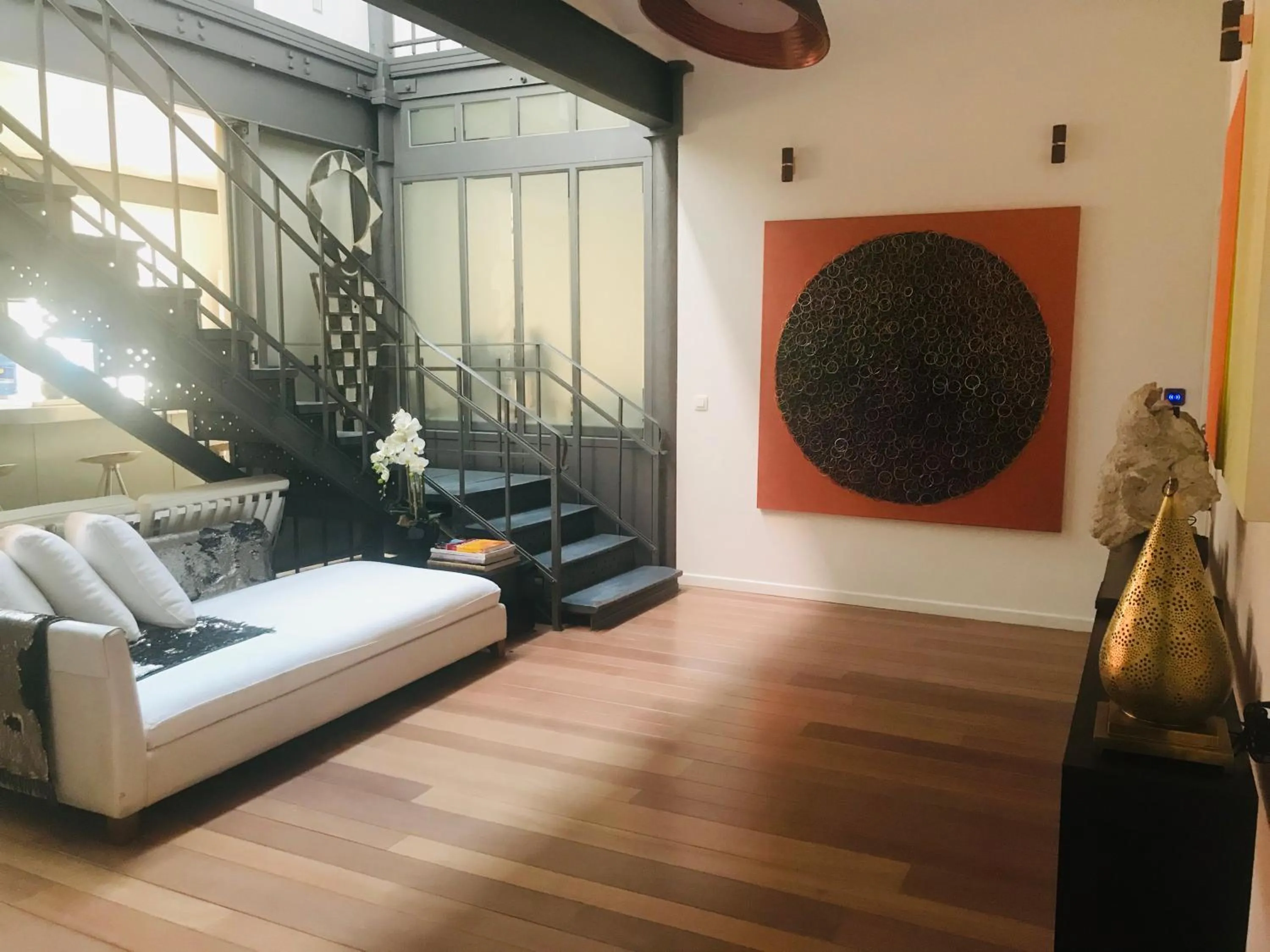 Communal lounge/ TV room in Les Lofts d'Artistes