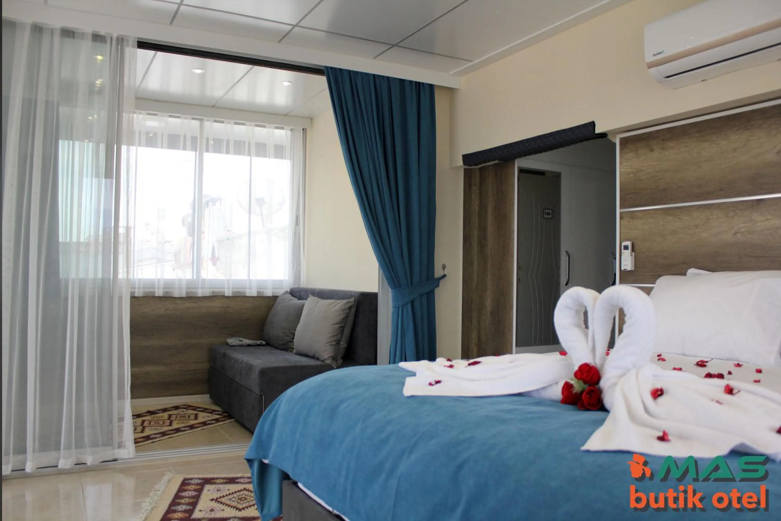 Living room, Bed in Mas Butik Otel