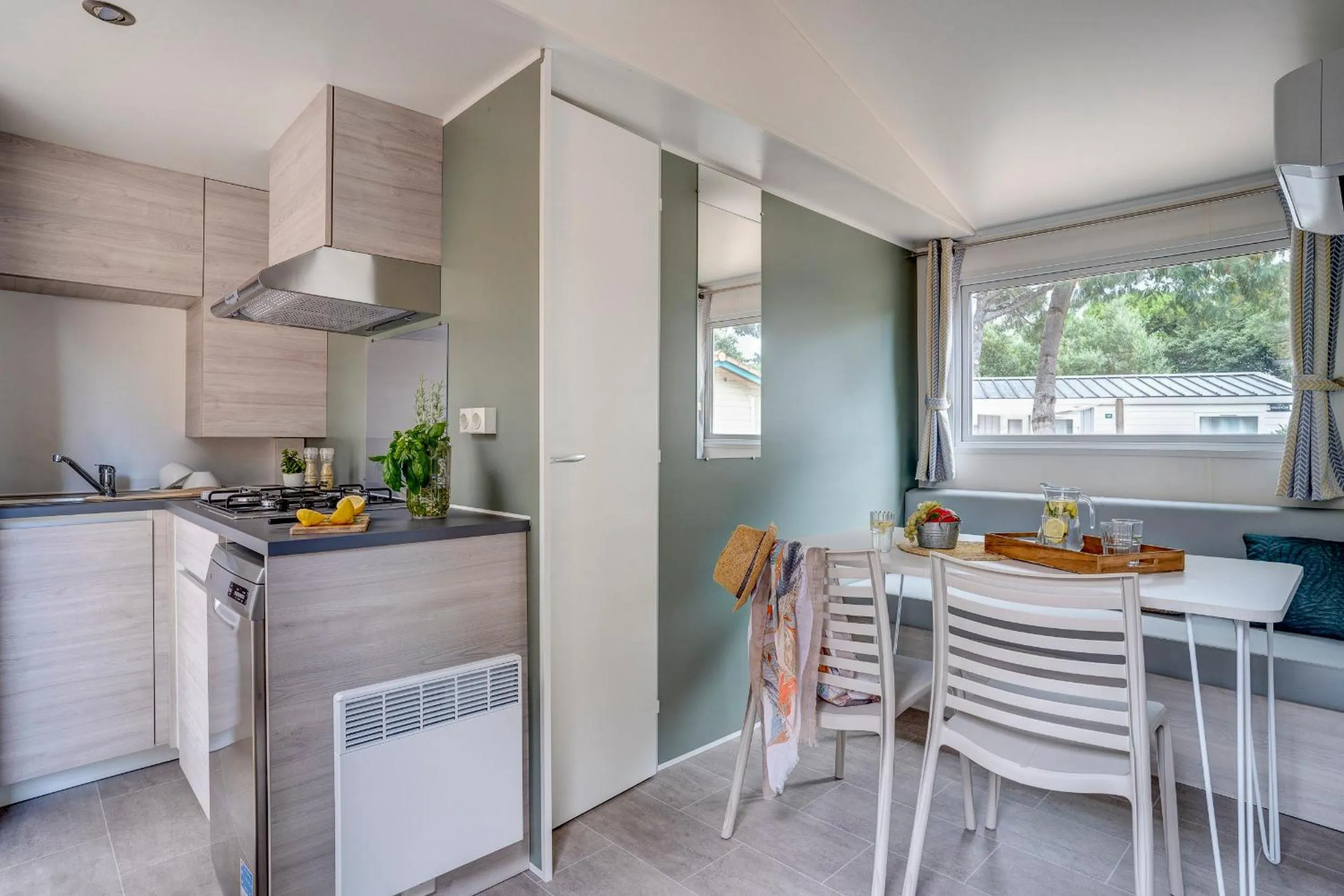 Kitchen or kitchenette in Camping Le Bois Fleuri