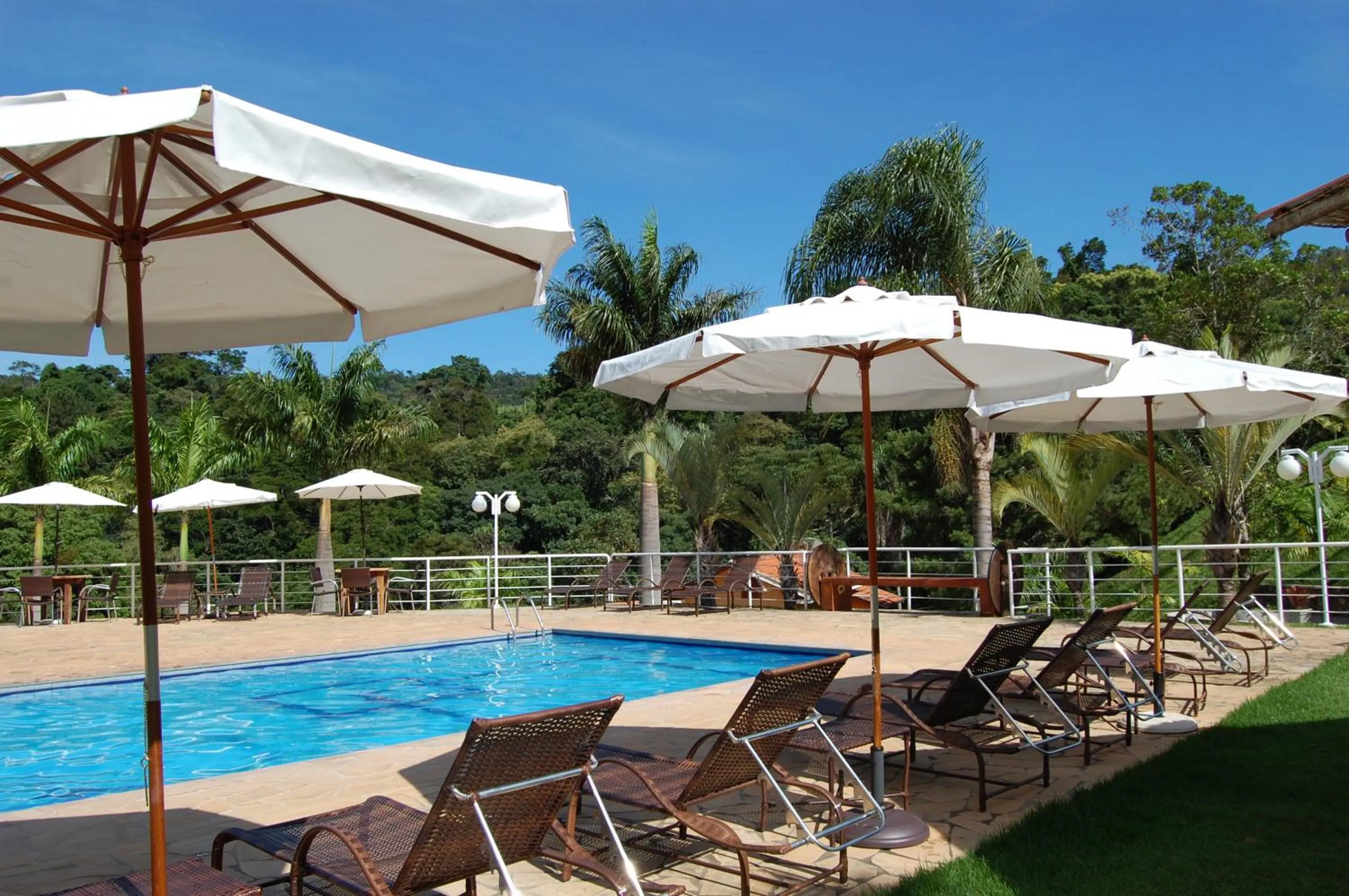 Pool view in Pousada Nefelibatas