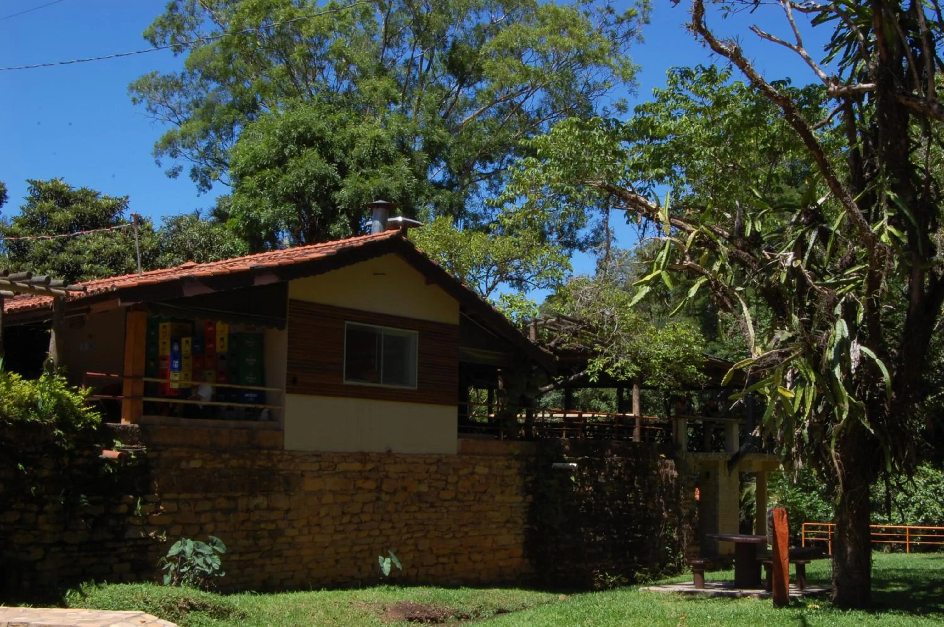 Restaurant/places to eat in Pousada Nefelibatas