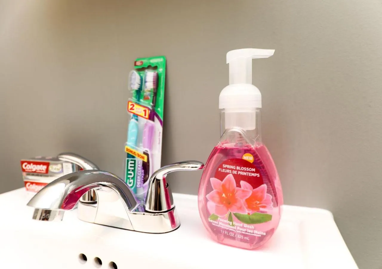 Bathroom in HoMa Homestay Hotel by Olympic Stadium Montreal Auberge-Hostel