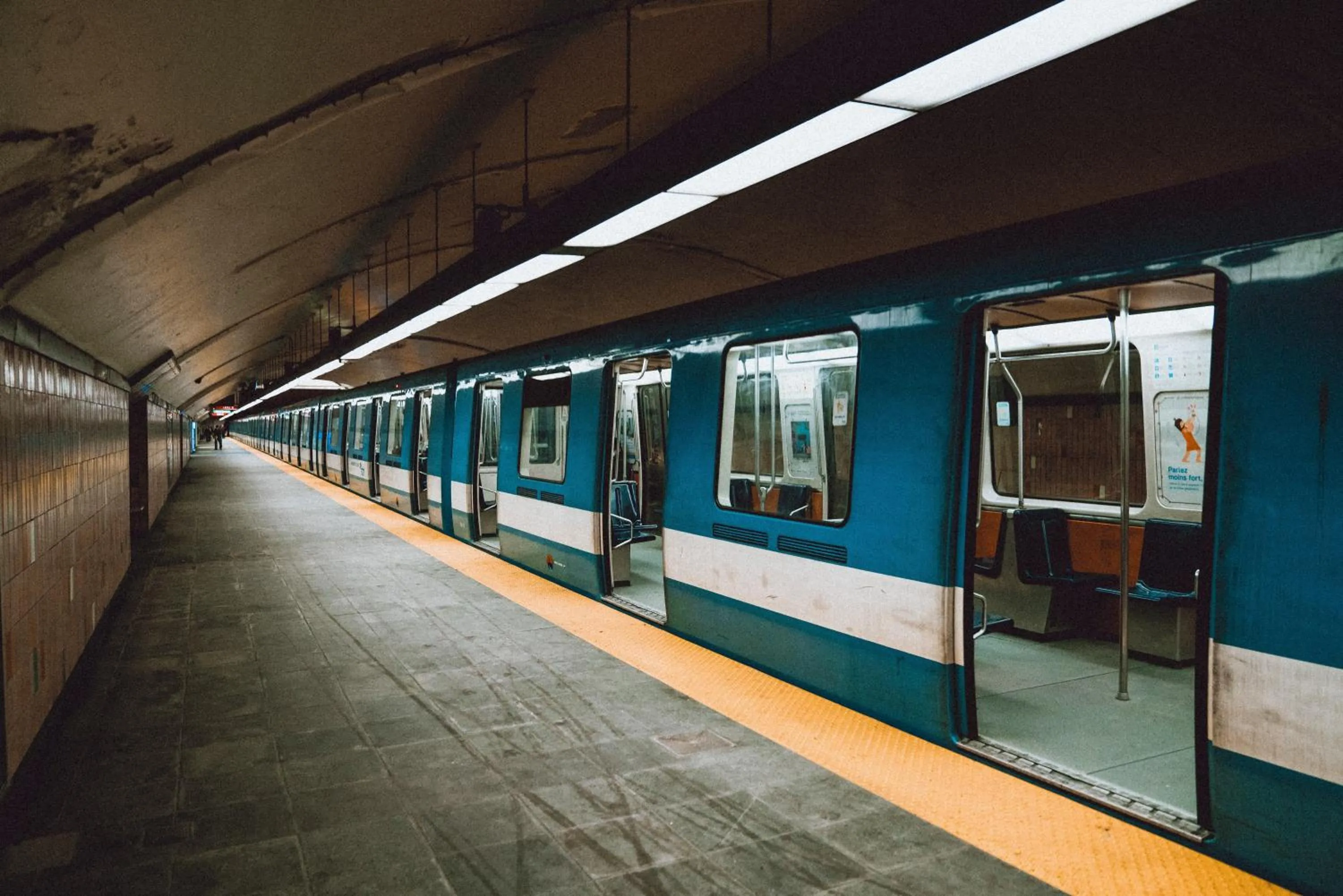 Nearby landmark in HoMa Homestay Hotel by Olympic Stadium Montreal Auberge-Hostel