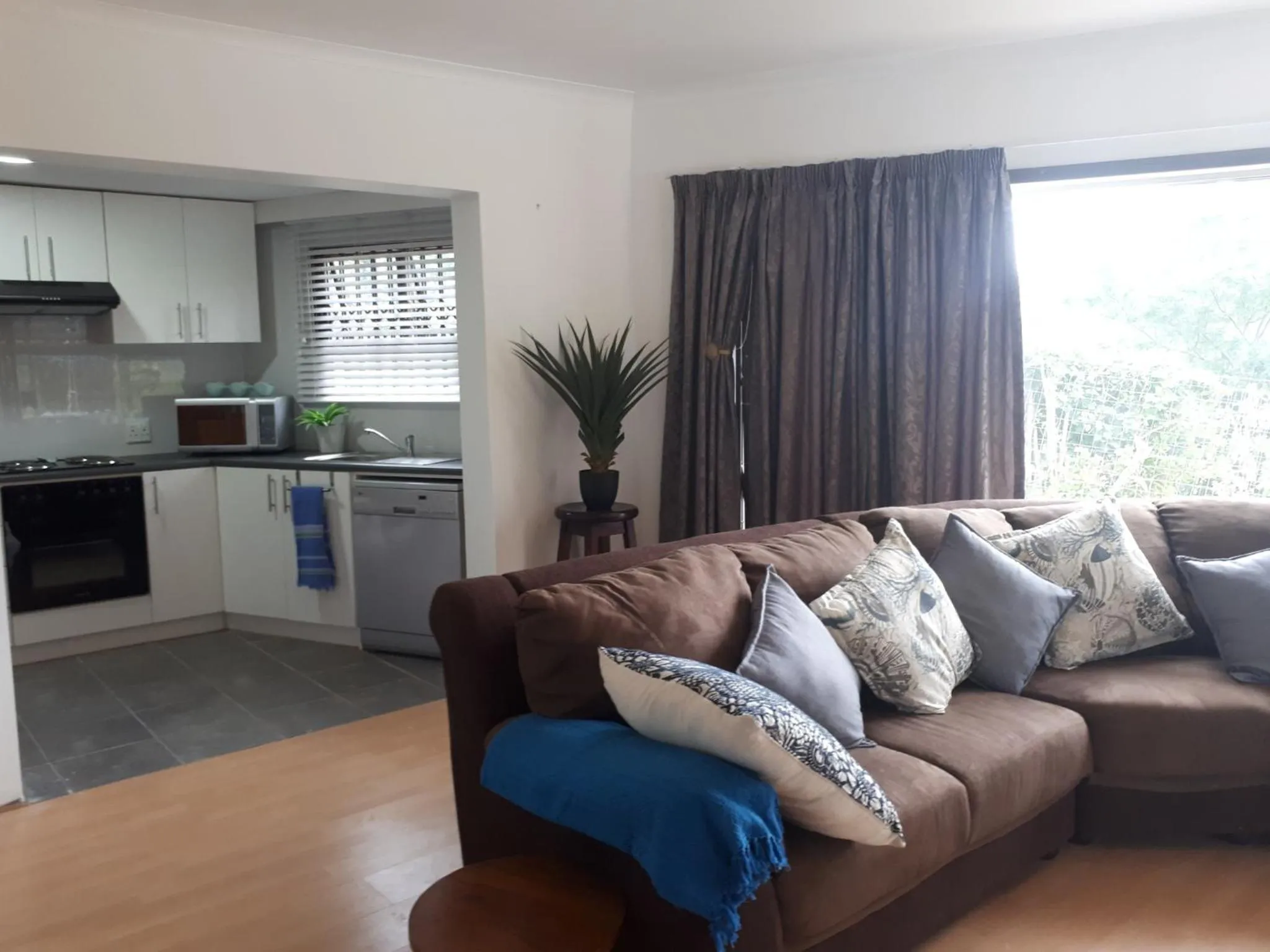 Kitchen or kitchenette in Umtamvuna View Cabanas