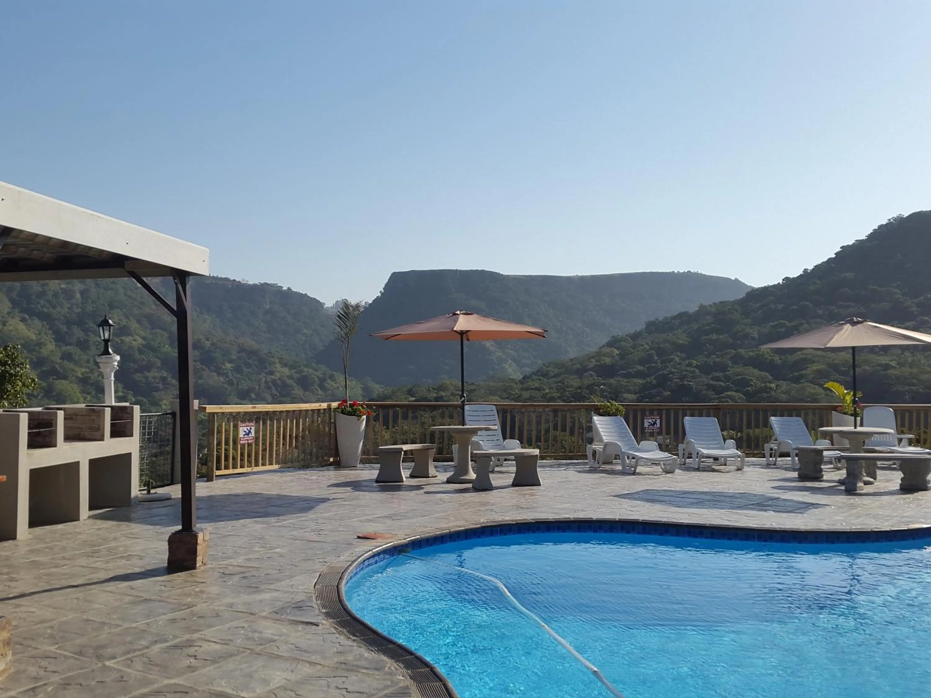 BBQ facilities in Umtamvuna View Cabanas