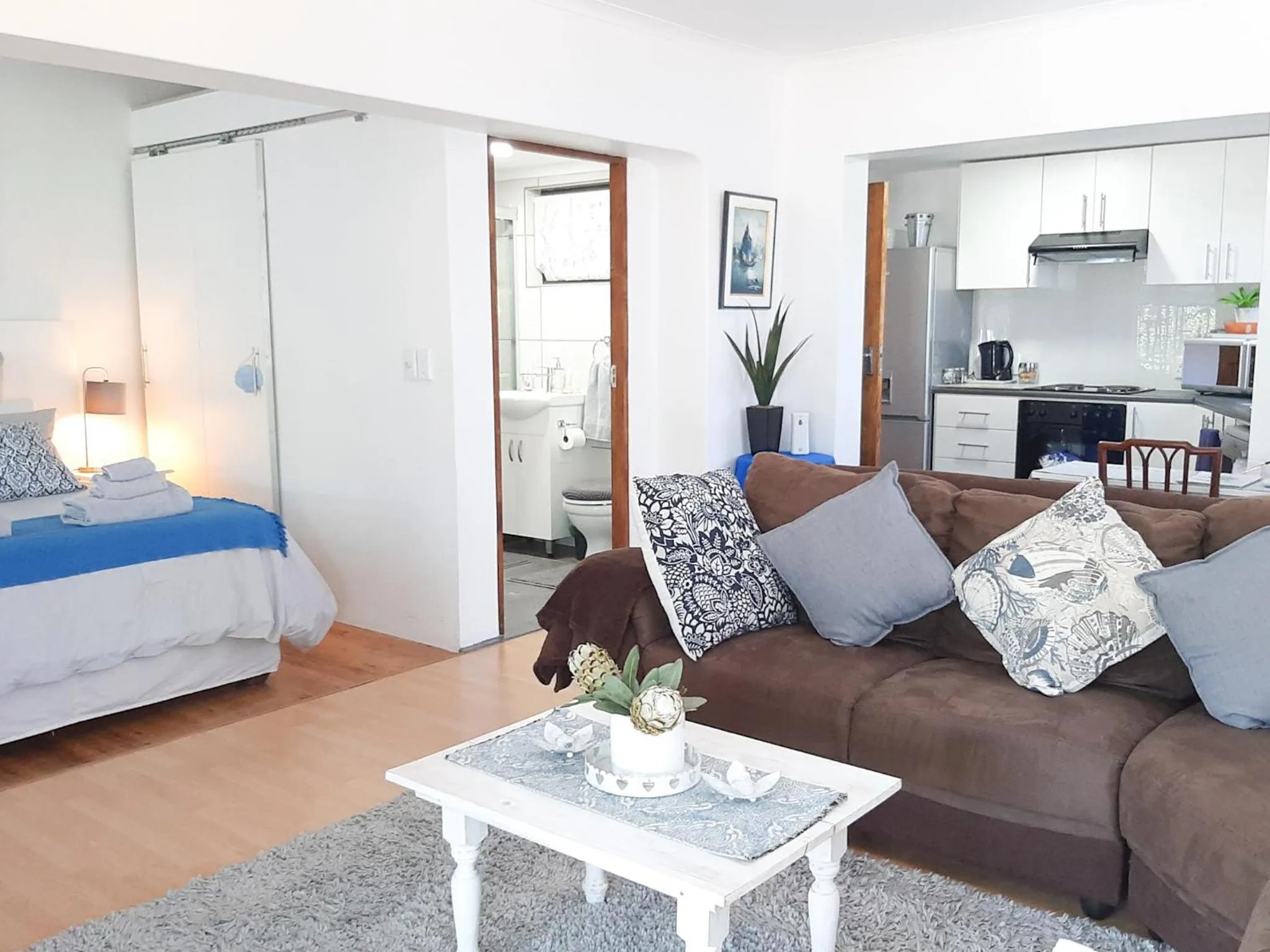 BBQ facilities, Bed in Umtamvuna View Cabanas