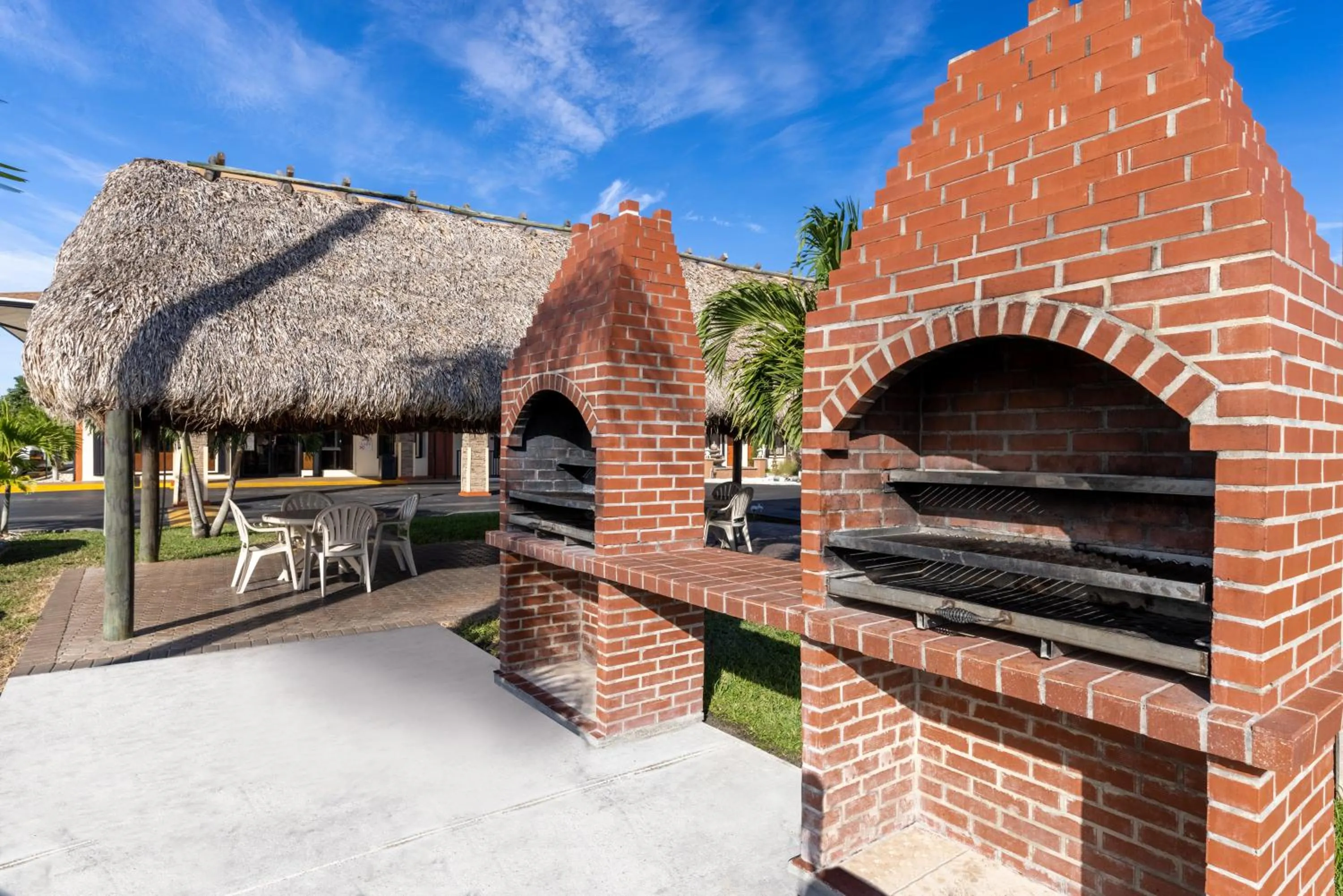 BBQ facilities in Travelodge by Wyndham Florida City/Homestead/Everglades