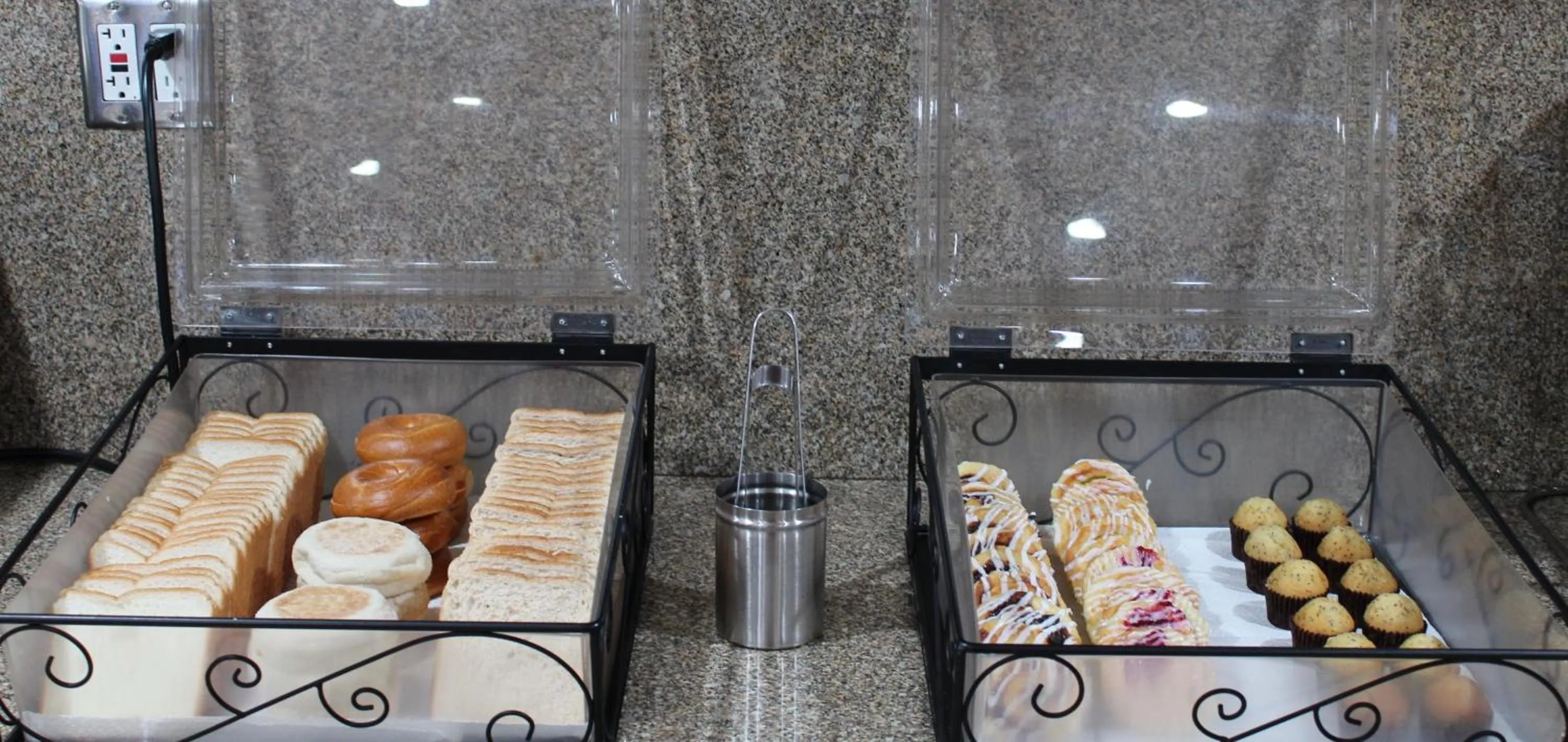 Breakfast in Travelodge by Wyndham Florida City/Homestead/Everglades