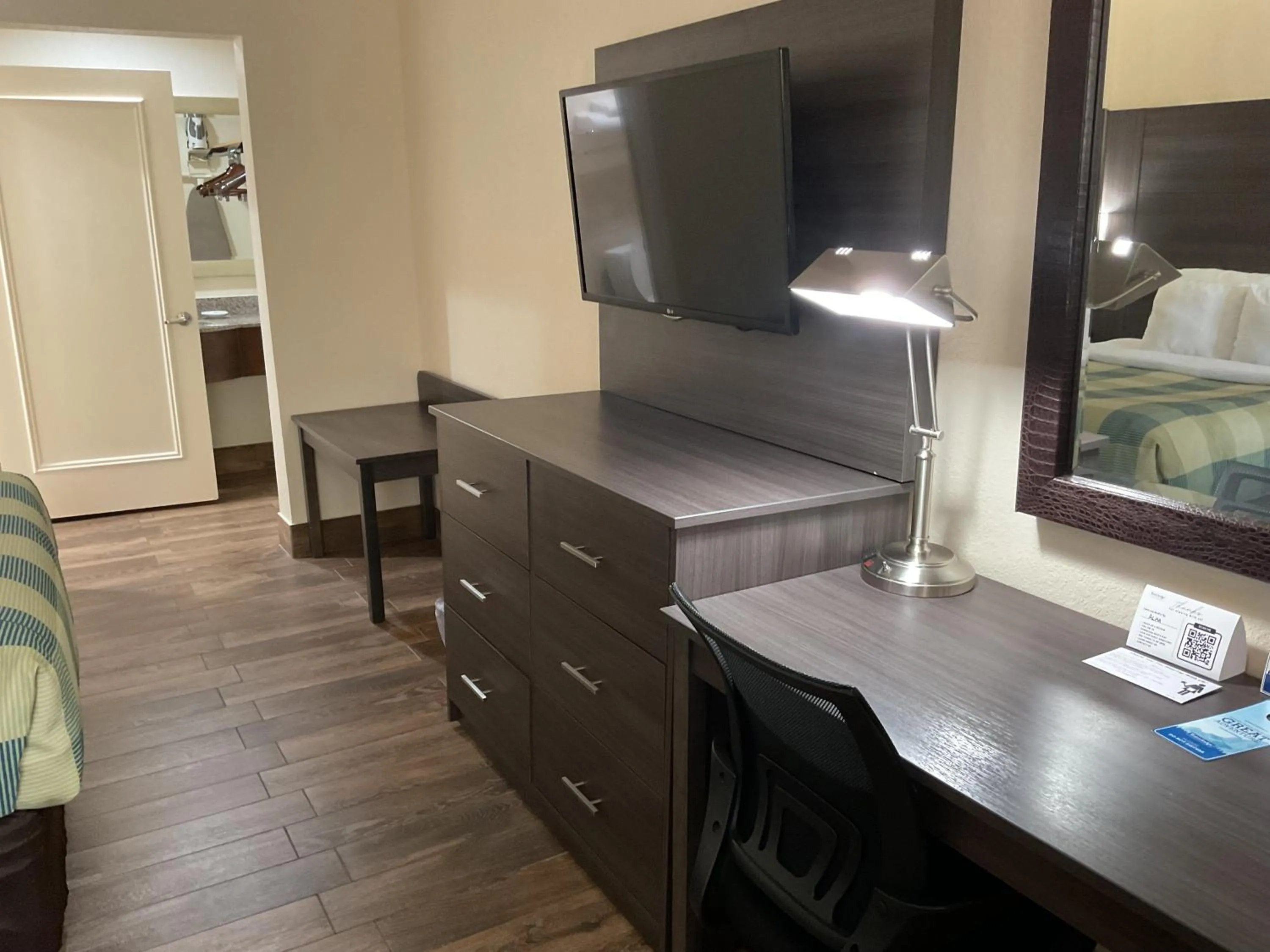 TV and multimedia, Bed in Travelodge by Wyndham Florida City/Homestead/Everglades