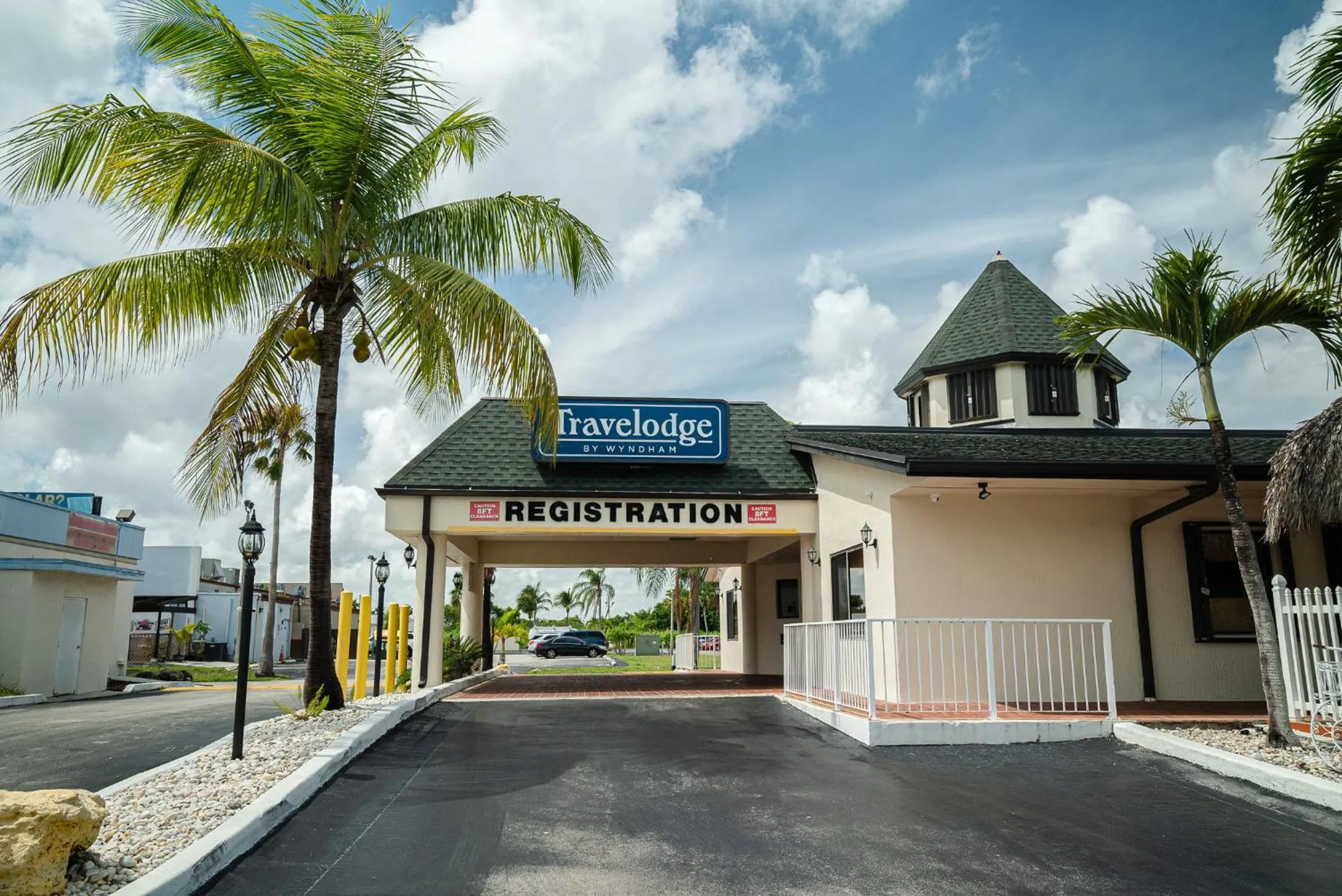 Property building in Travelodge by Wyndham Florida City/Homestead/Everglades