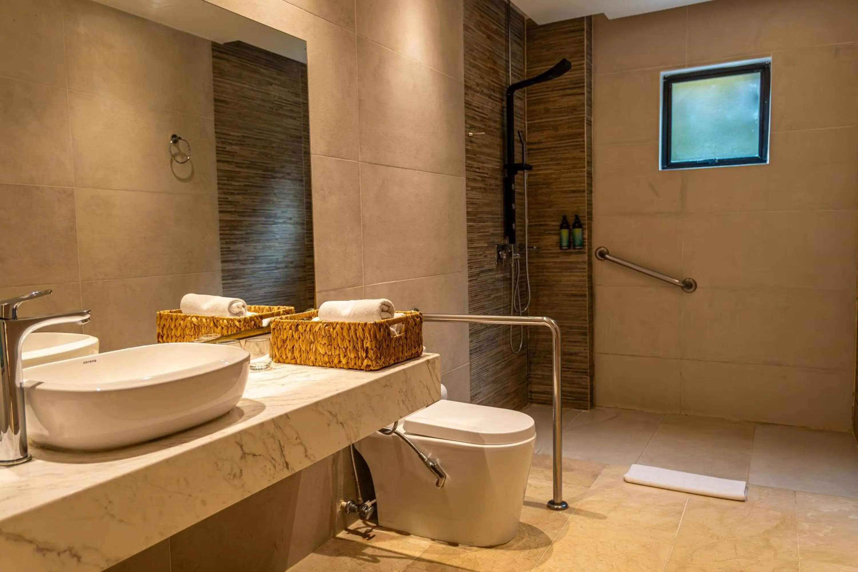 Shower in Hotel Boutique Maree