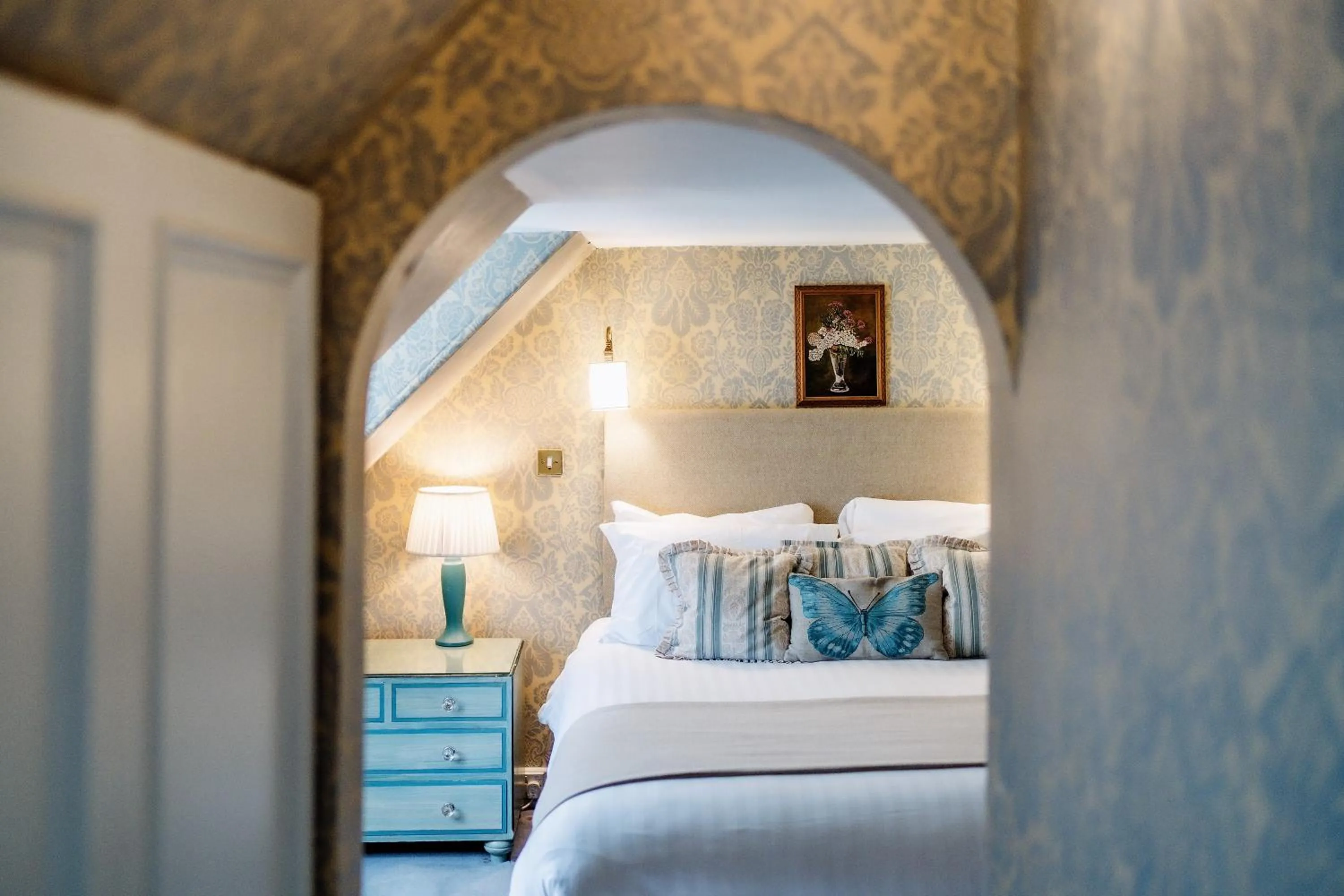 Bedroom, Bed in Roman Camp Country House Hotel